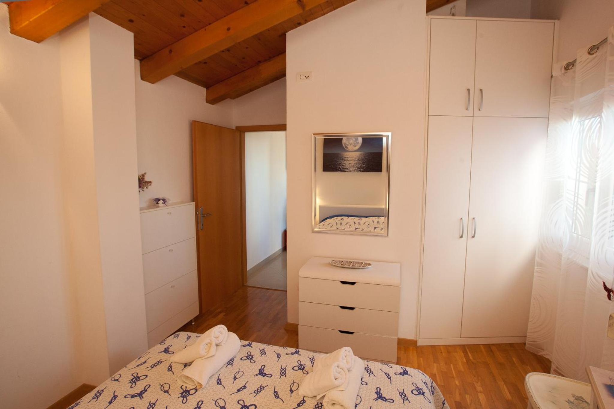 One-Bedroom Apartment with Balcony