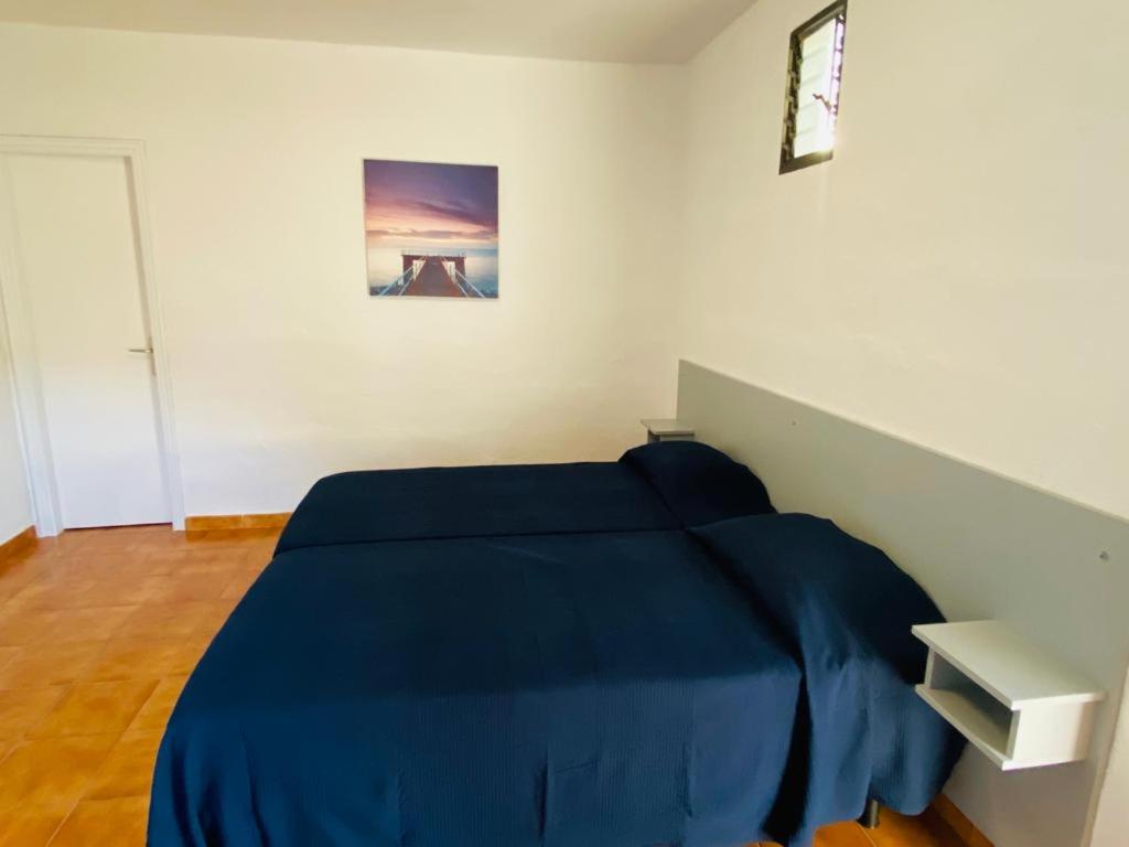 Twin Room with Private Bathroom - Photo 1