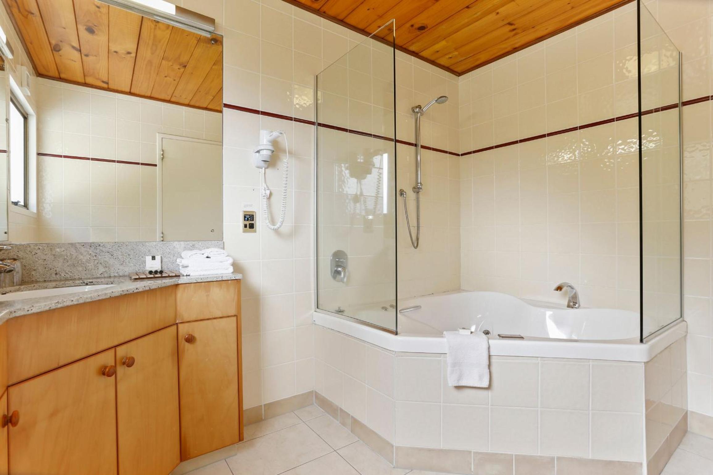 Garden Spa Apartment - Photo 3