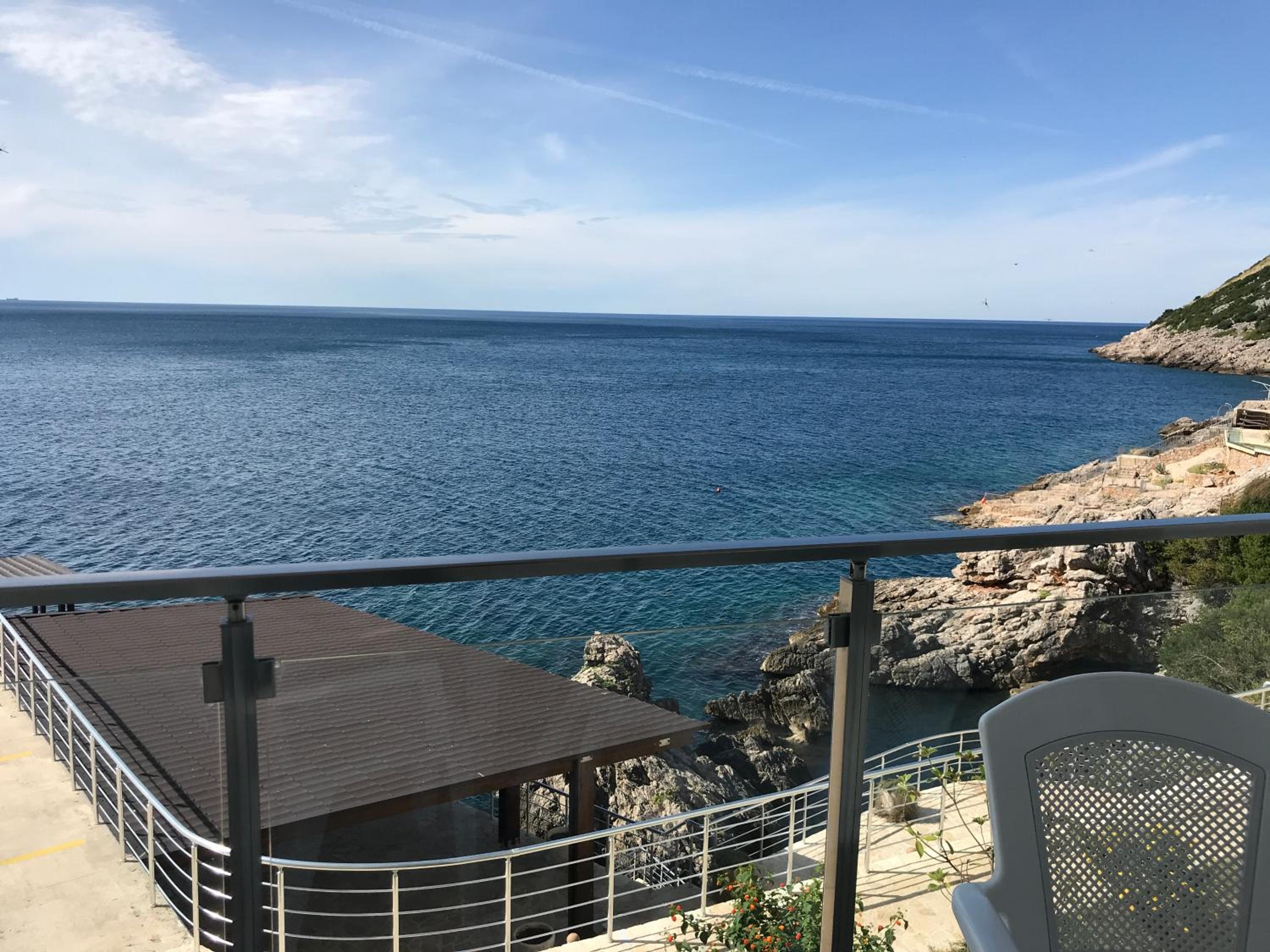 Apartment With Sea View