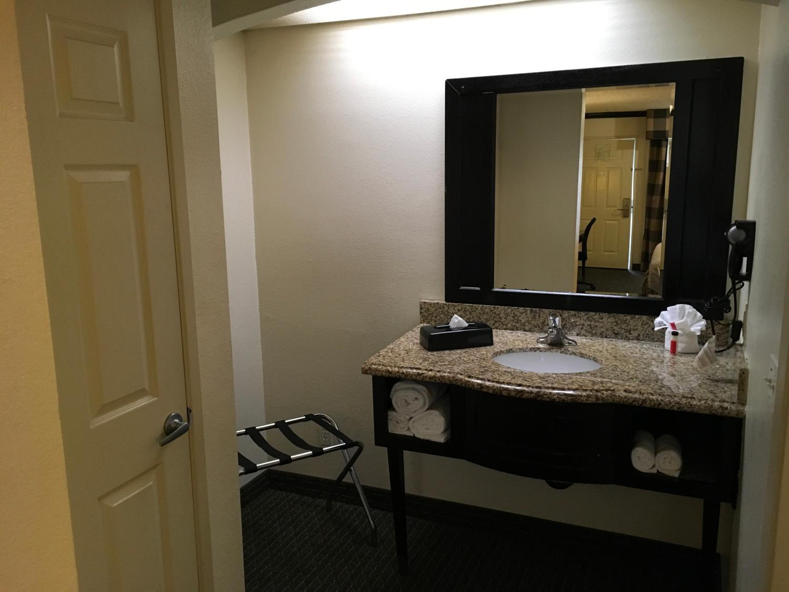 Studio Suite - Non-Smoking - Photo 6