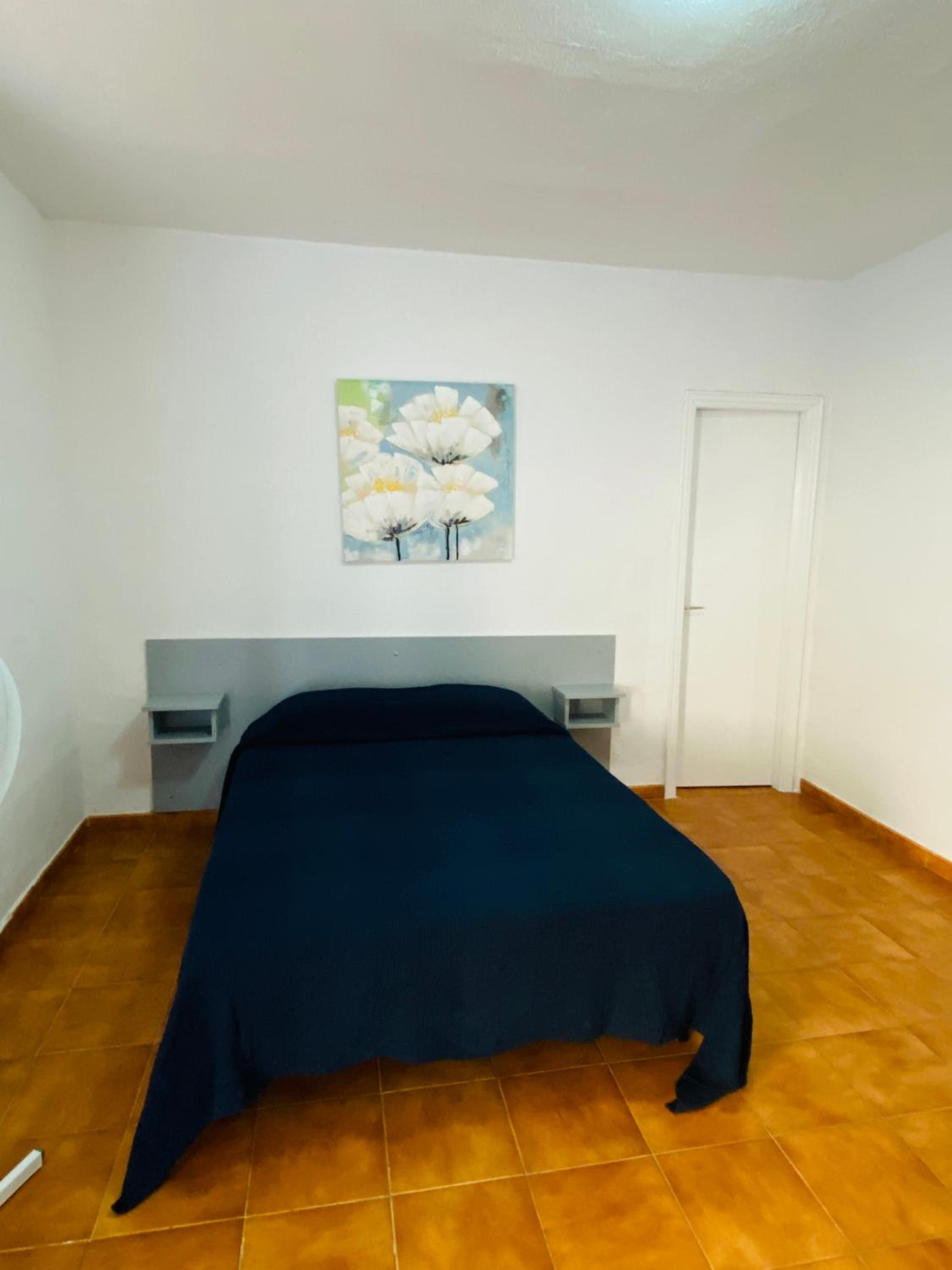 Double Room with Private Bathroom - Photo 1