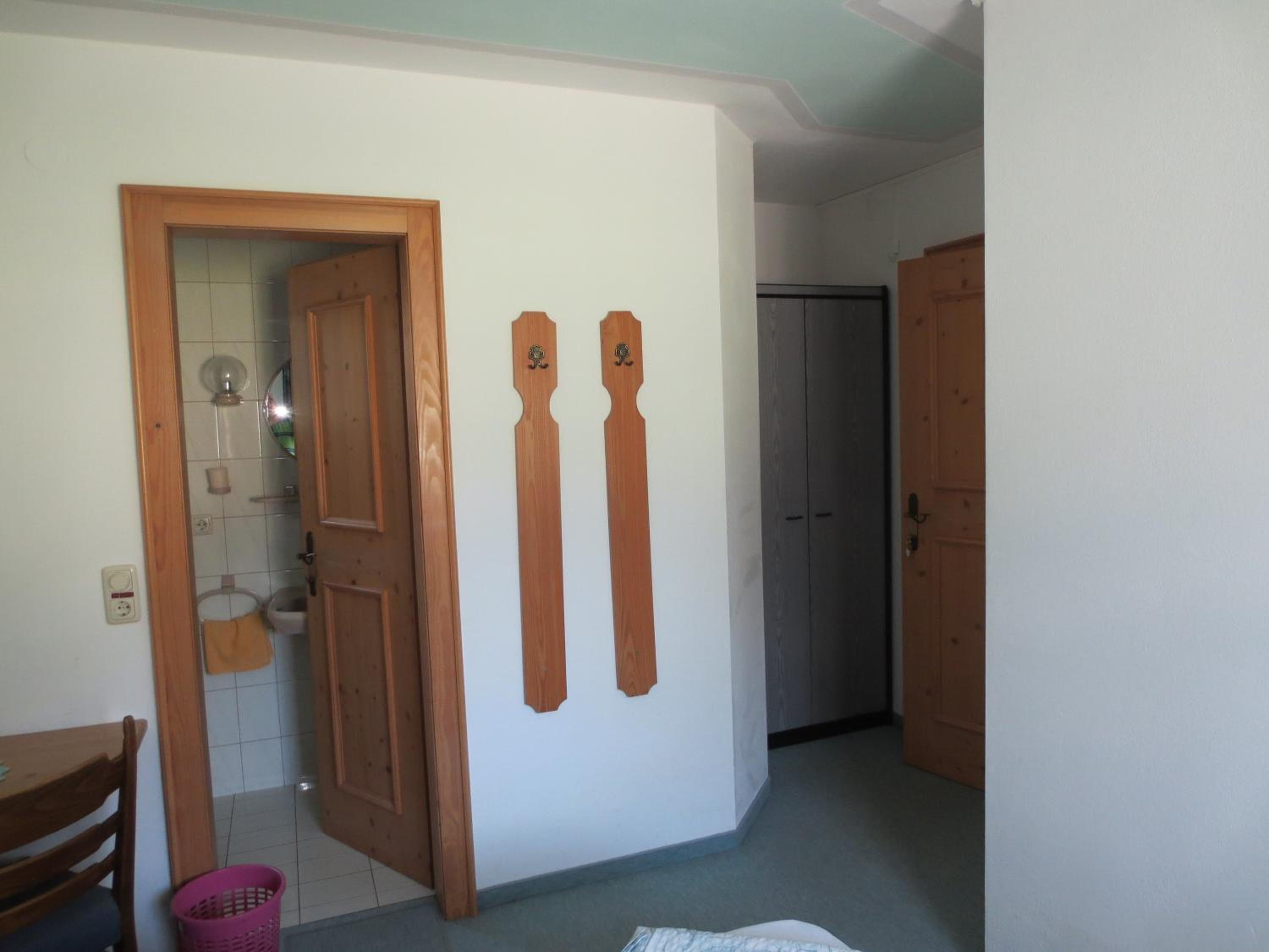 Standard Double Room photo 3