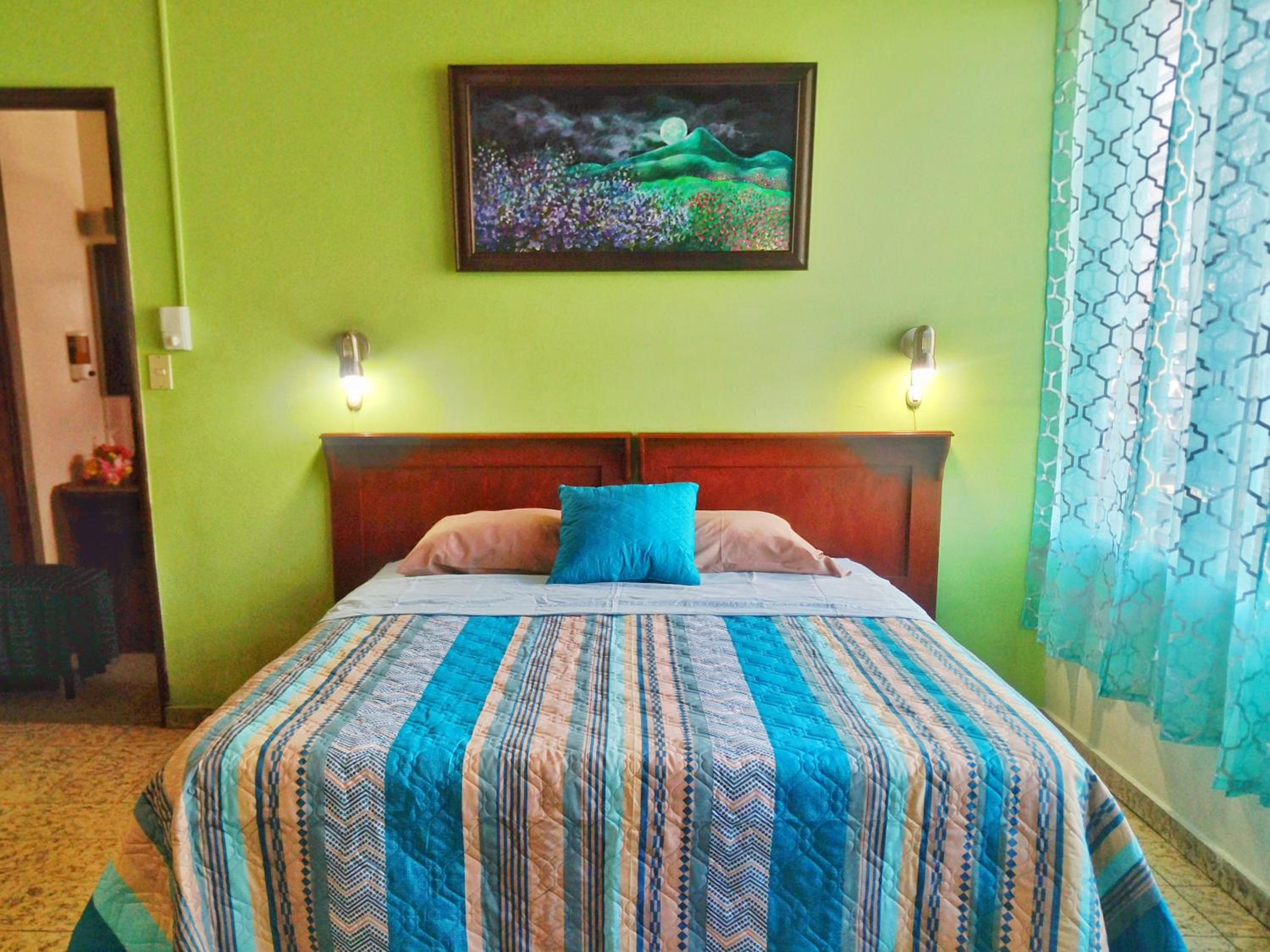 Deluxe Queen Room photo 2