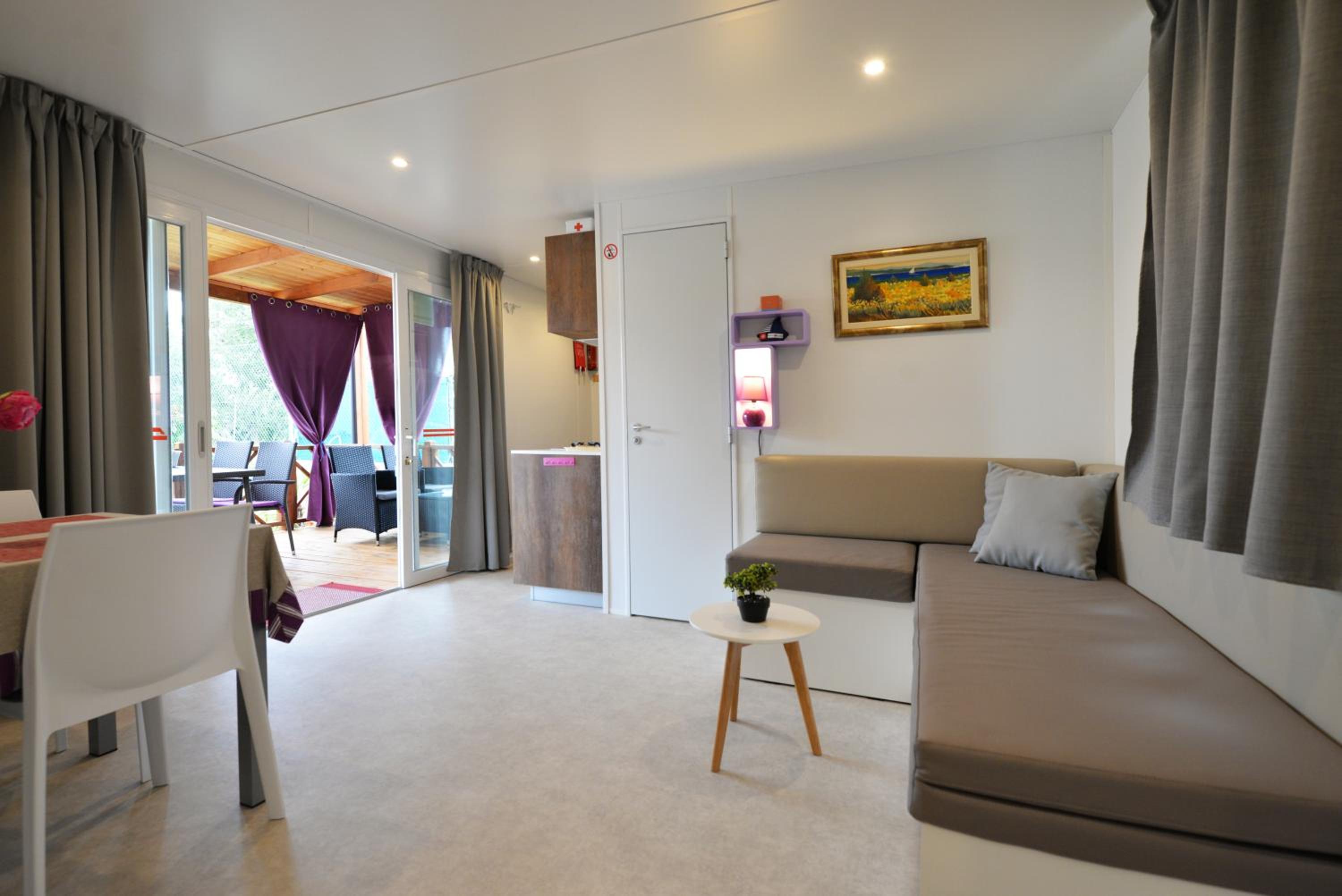 Deluxe Double Room with Balcony and Sea View