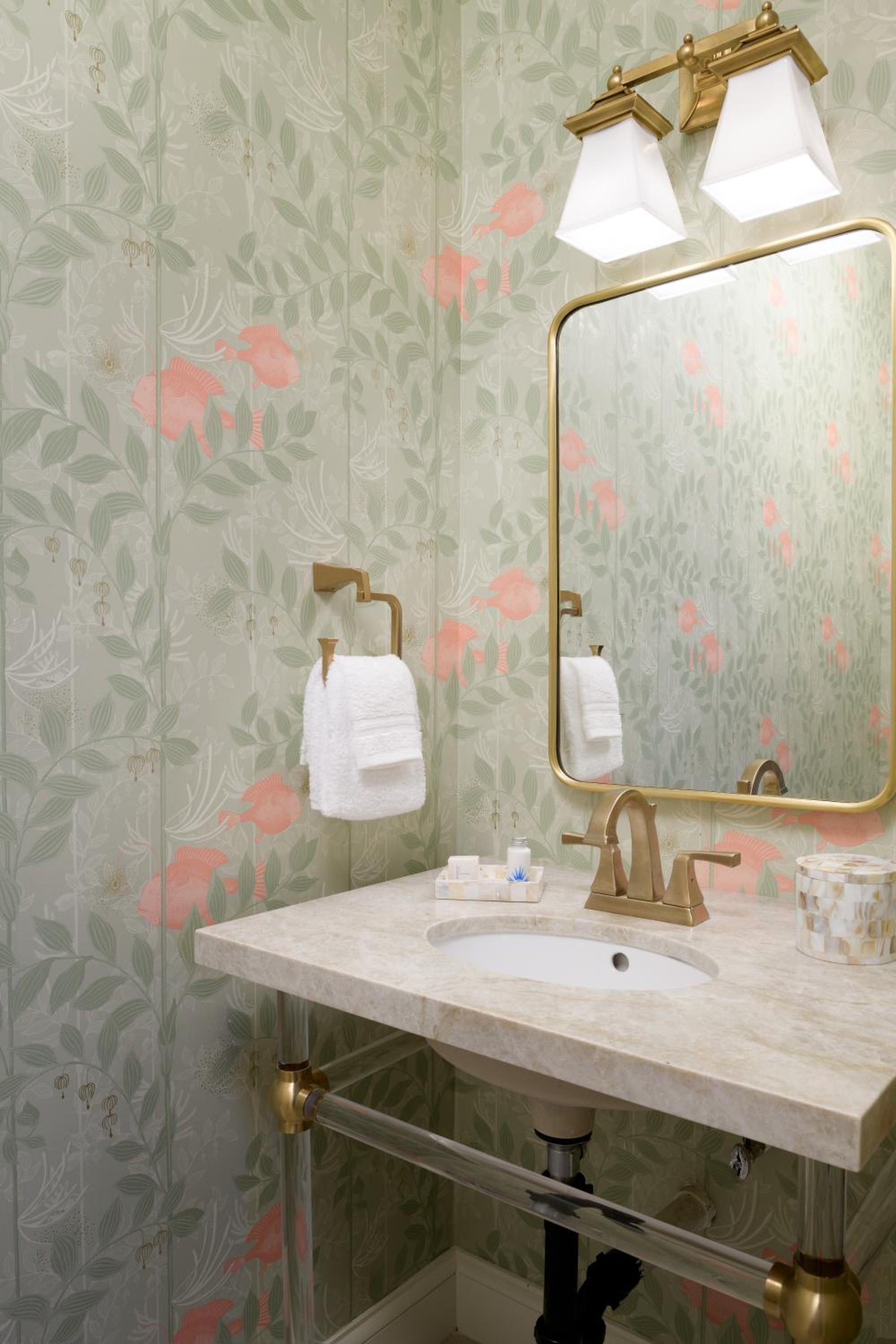 Helen Blanche ADA Suite photo 2