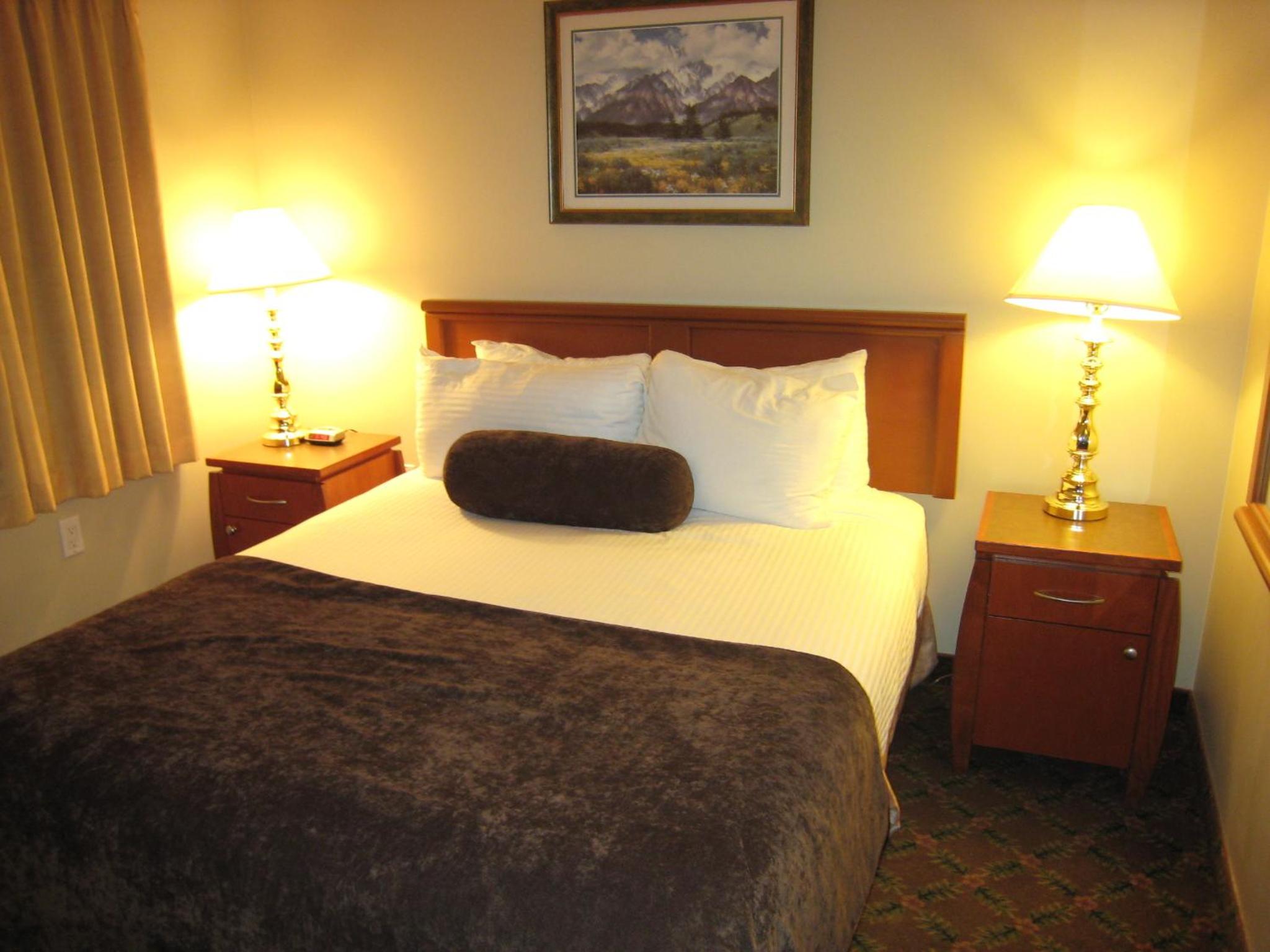 Queen Room - Mobility Access - Photo 1