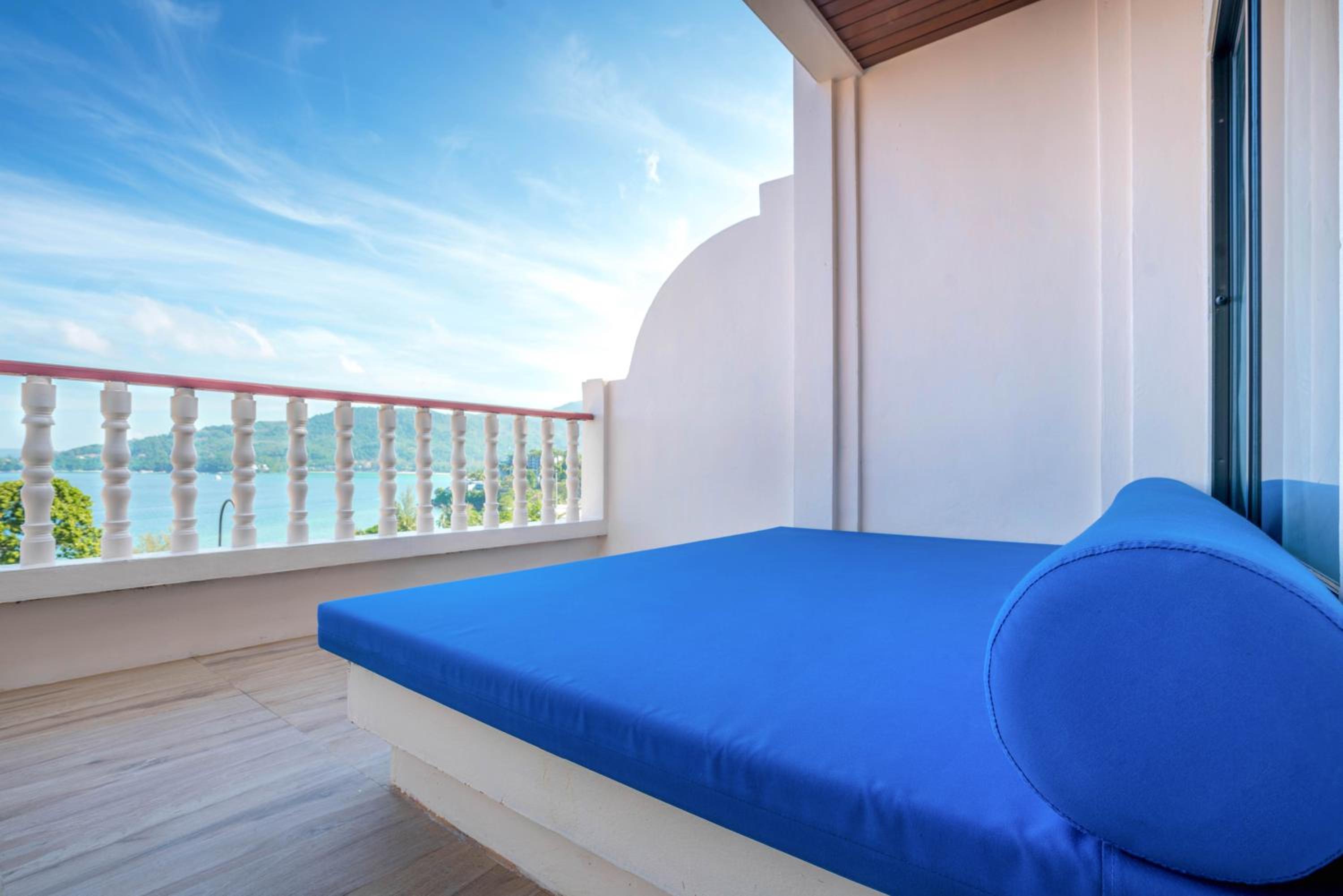 Premier Ocean with Large Balcony - Photo 3