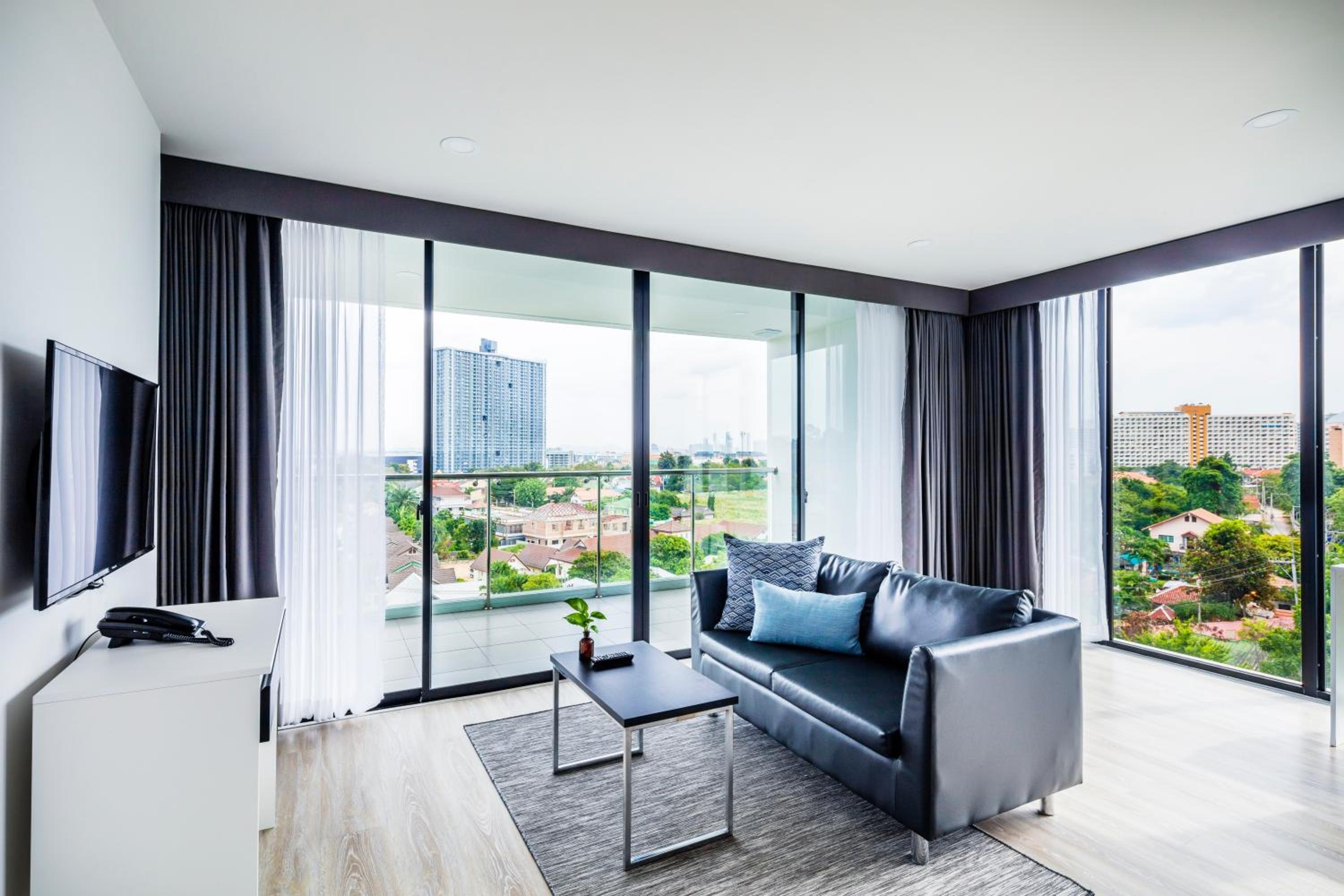 Executive Suite photo 3