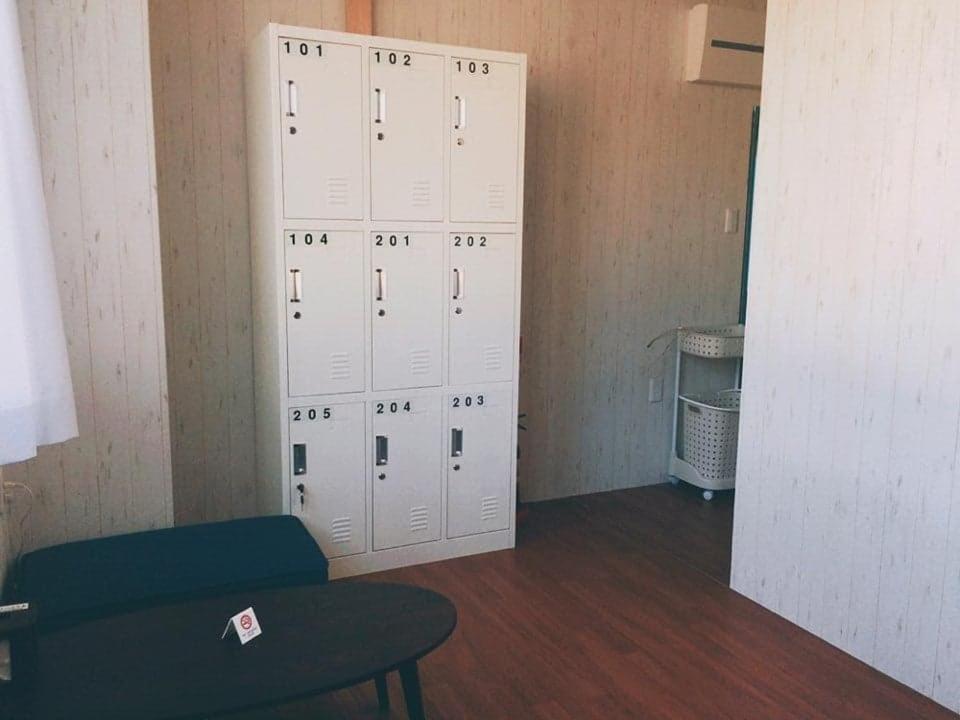 Standard Twin Room with Shared Bathroom photo 2