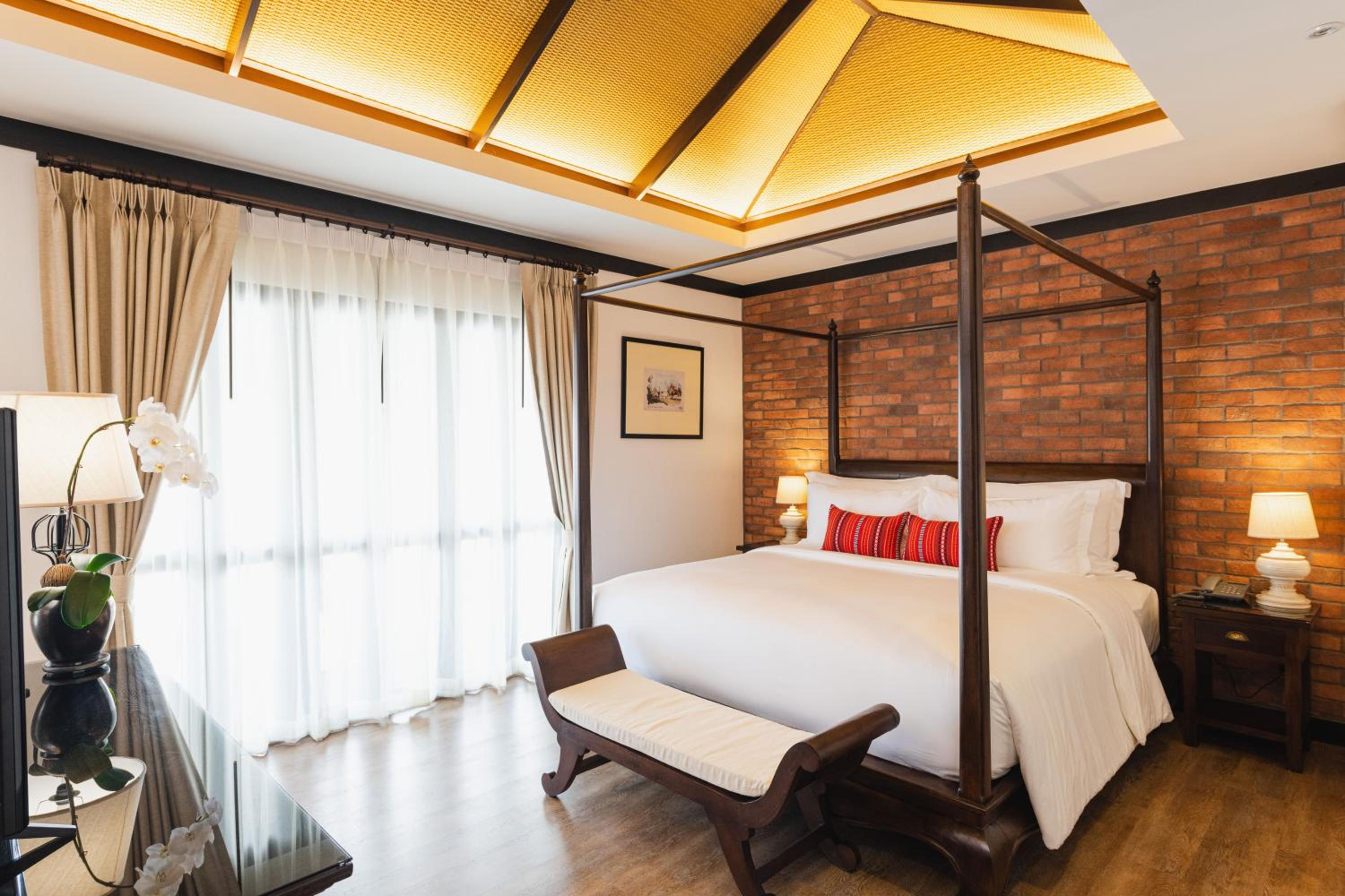 Lanna Signature Suite - Photo 1