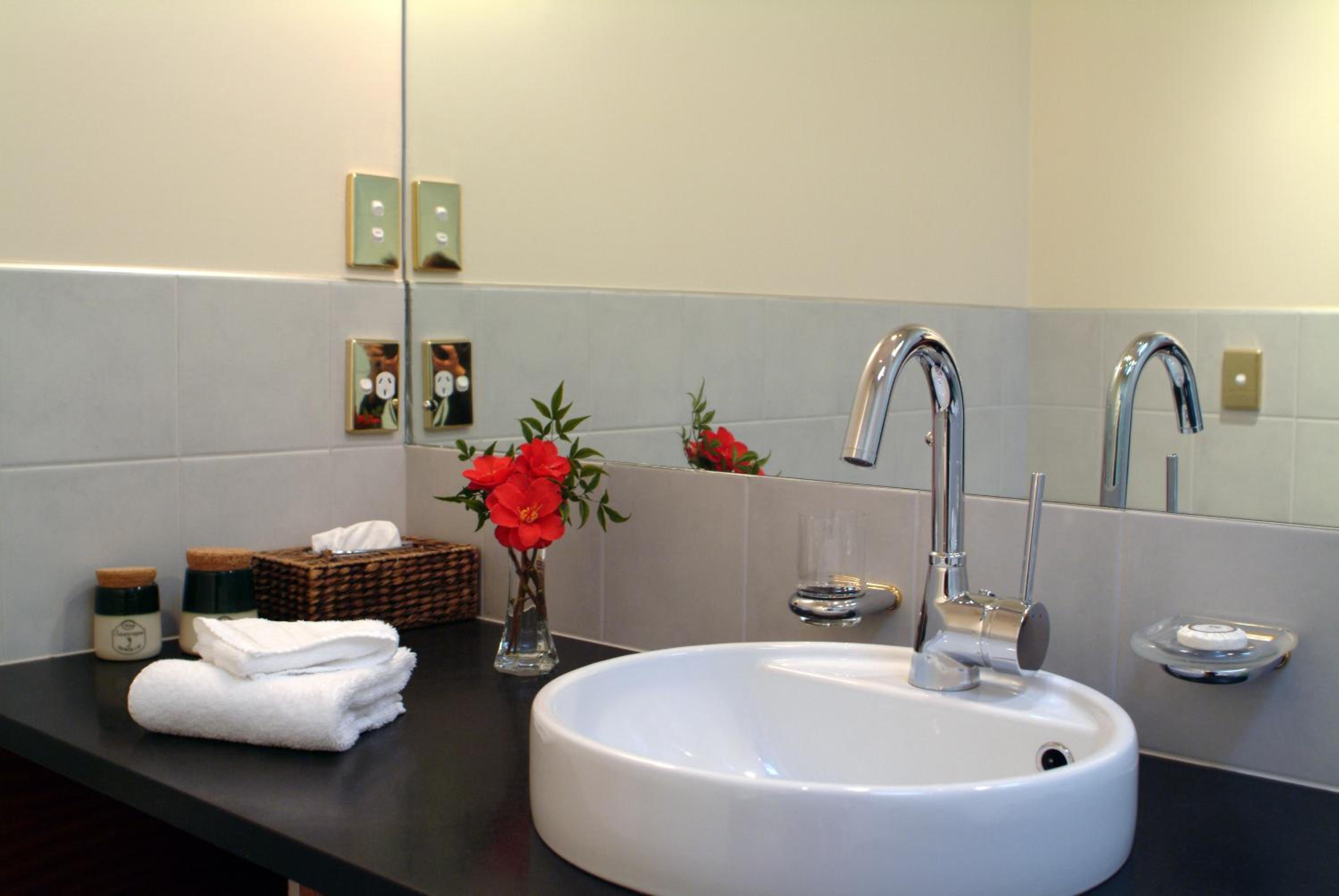 Suite 1 - Photo 3