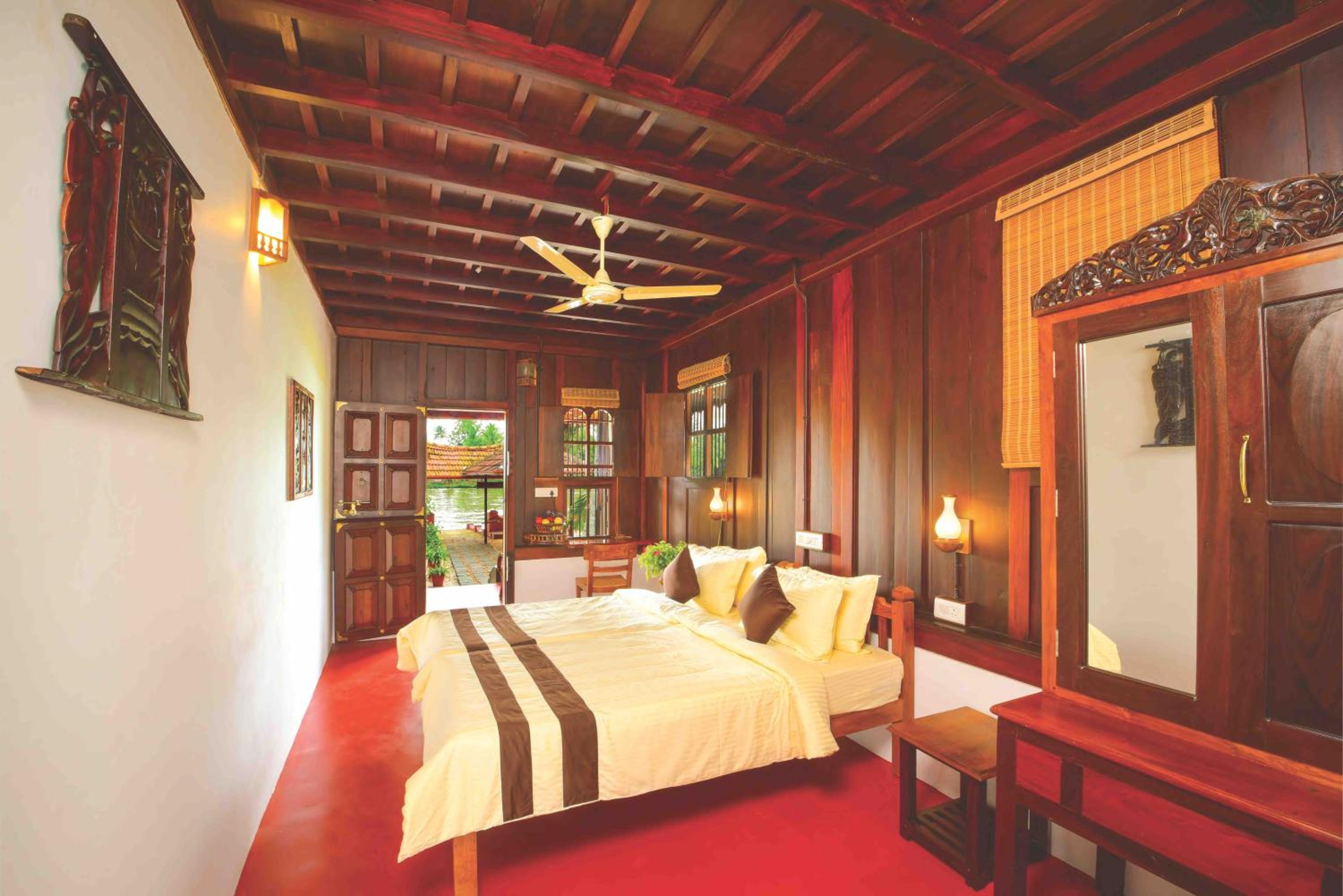 Deluxe Double Or Twin Room With River View photo 1
