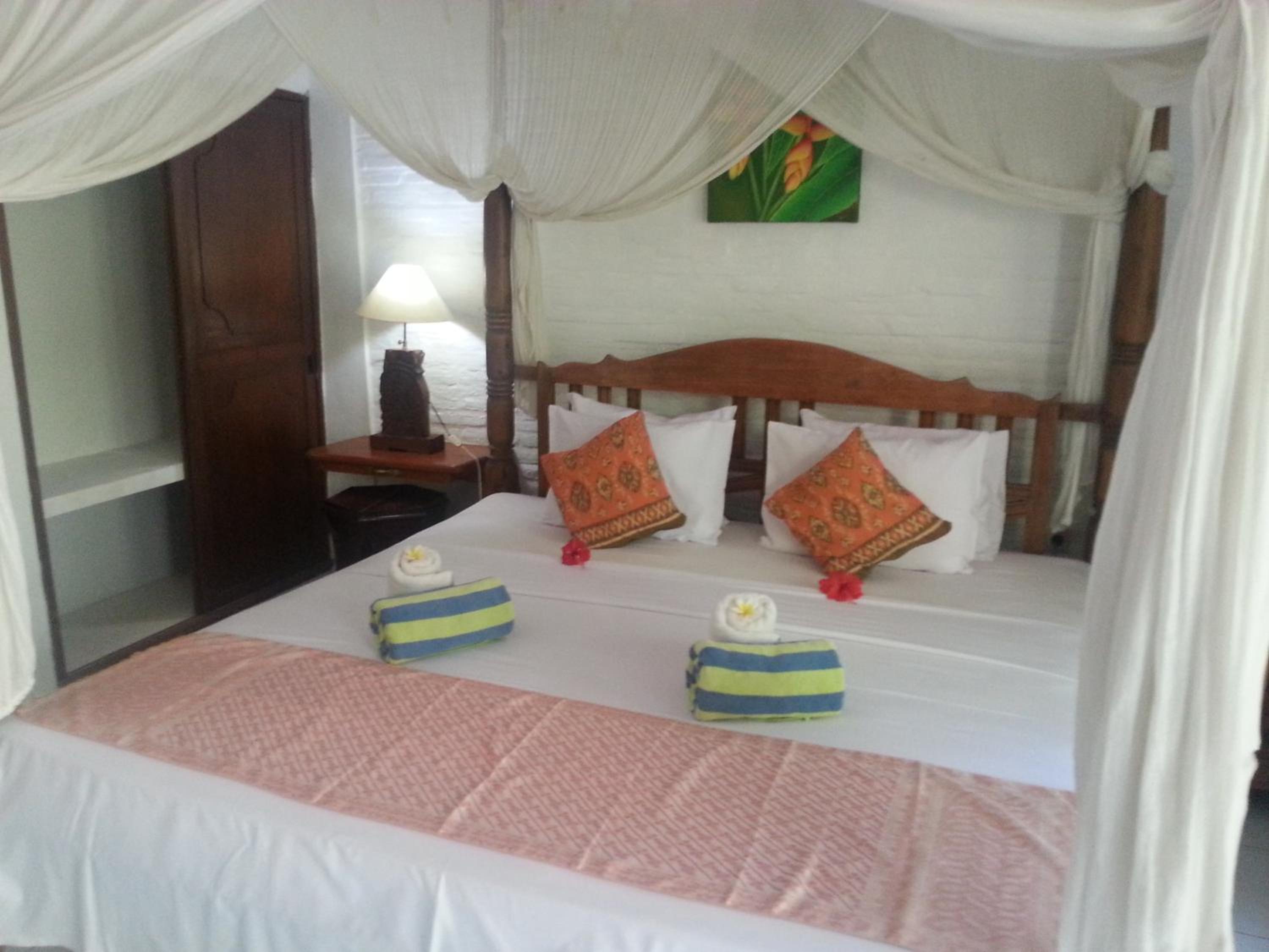 One-Bedroom Bungalow - Photo 7