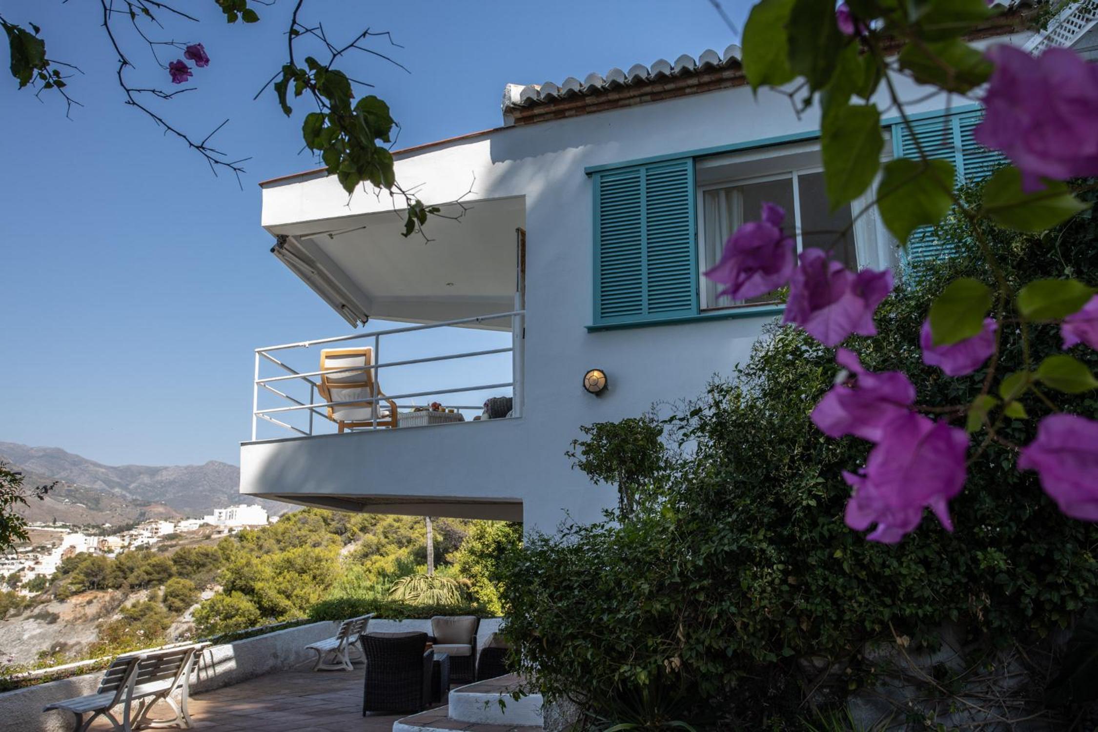 Villa - Beach Front photo 2