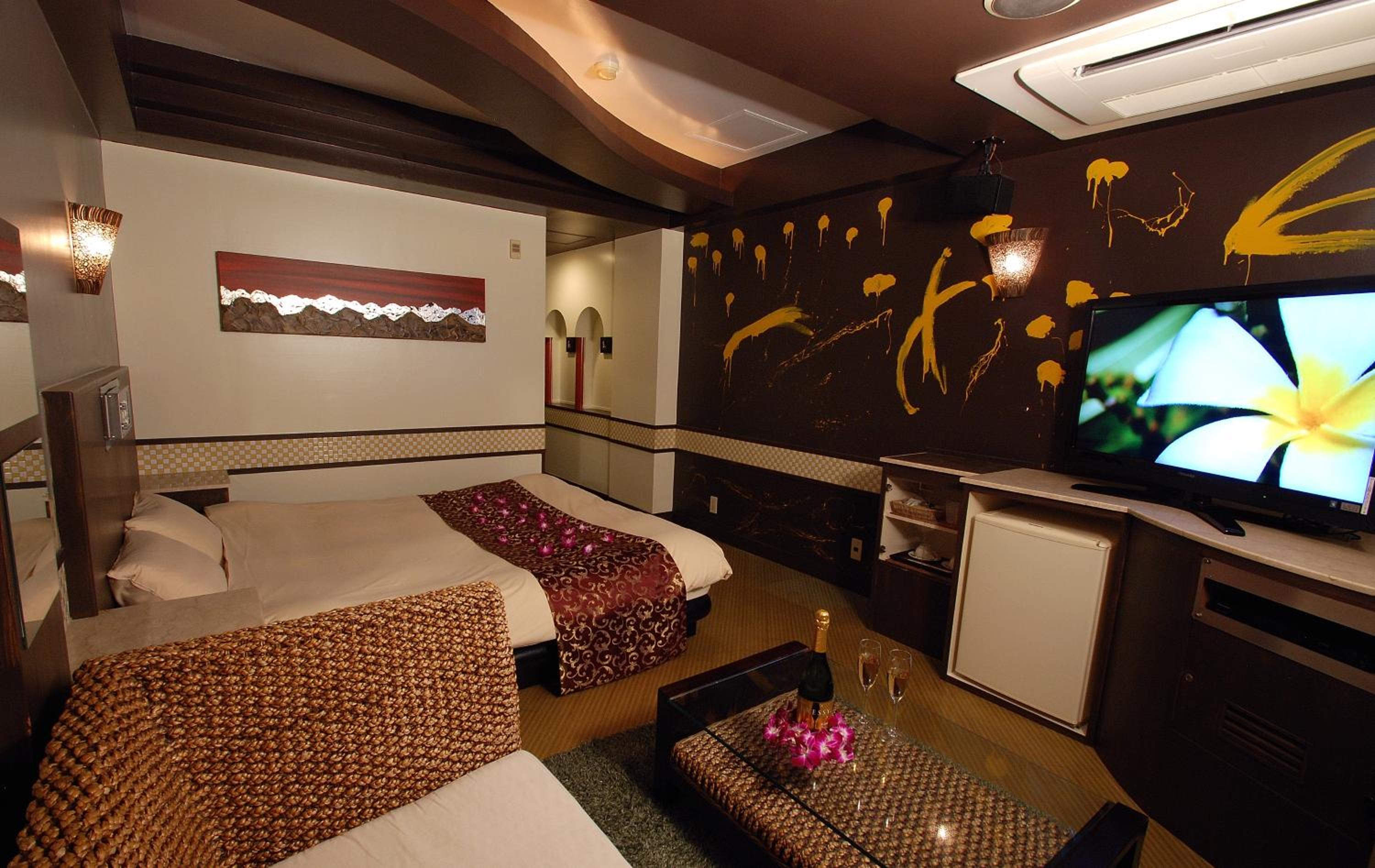 Standard Double Room - Photo 7
