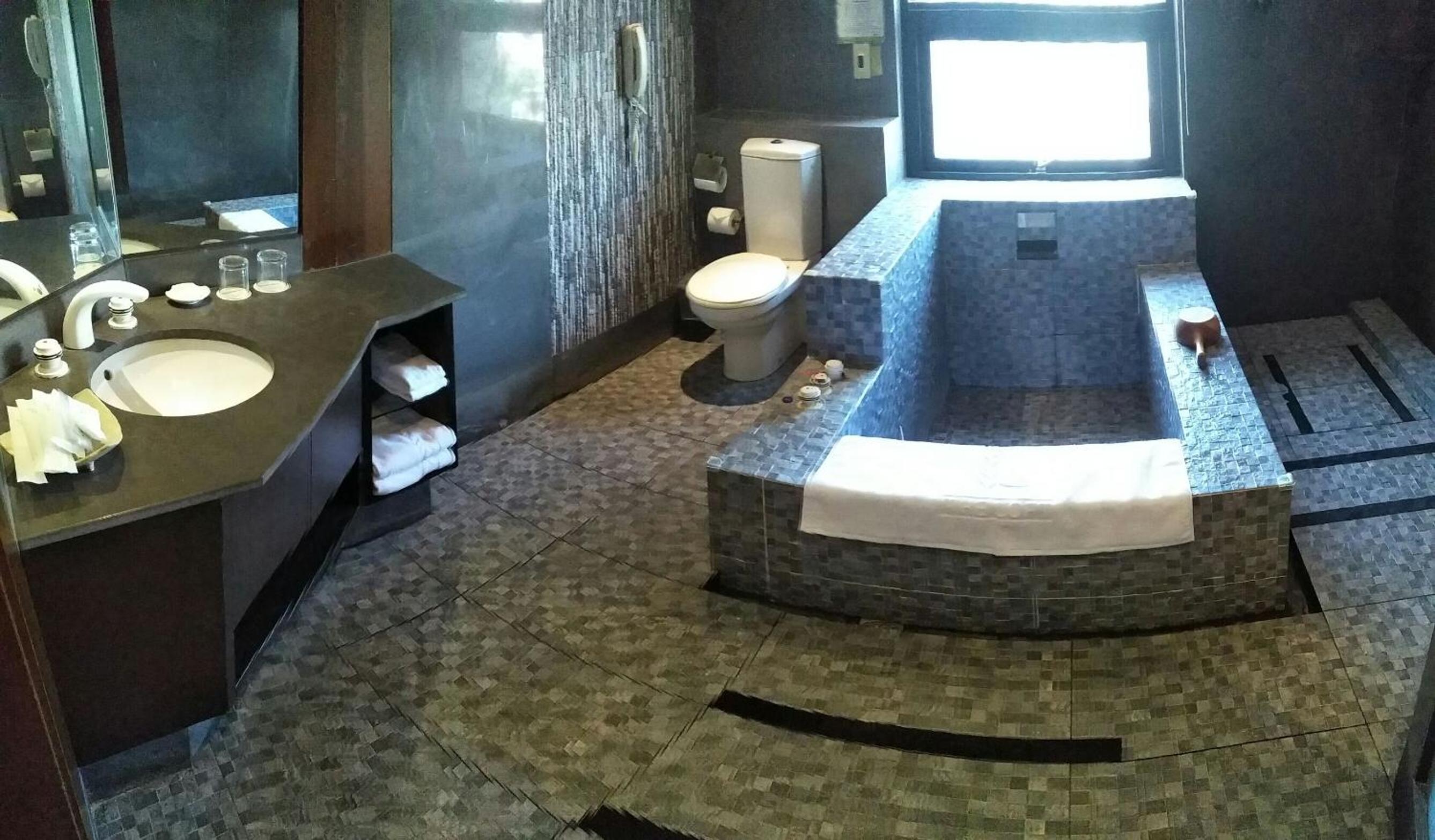 Queen Room - Photo 2