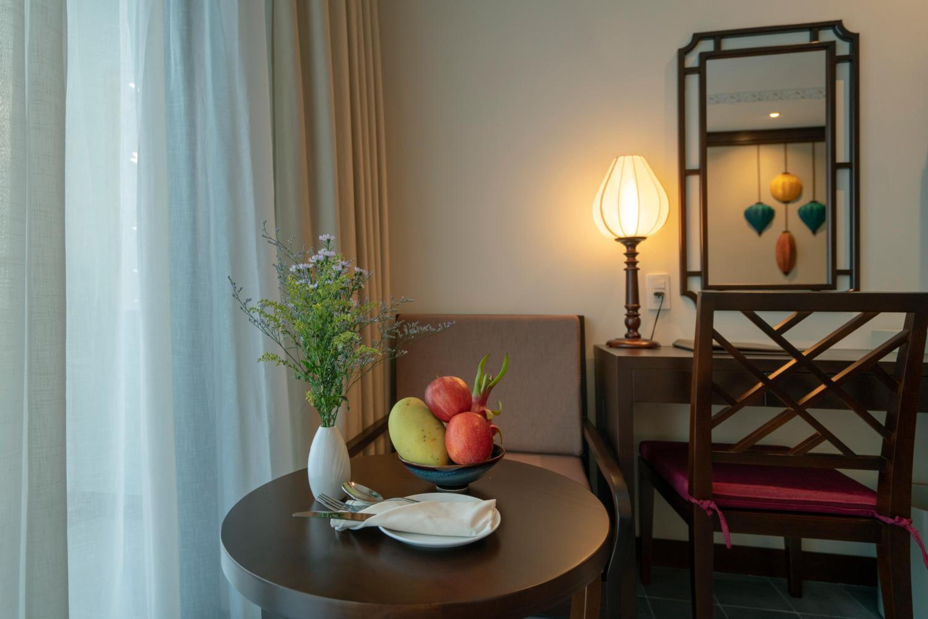 Savvy King/Twin Suite, Bathtub, Balcony with Riverside View - Photo 29
