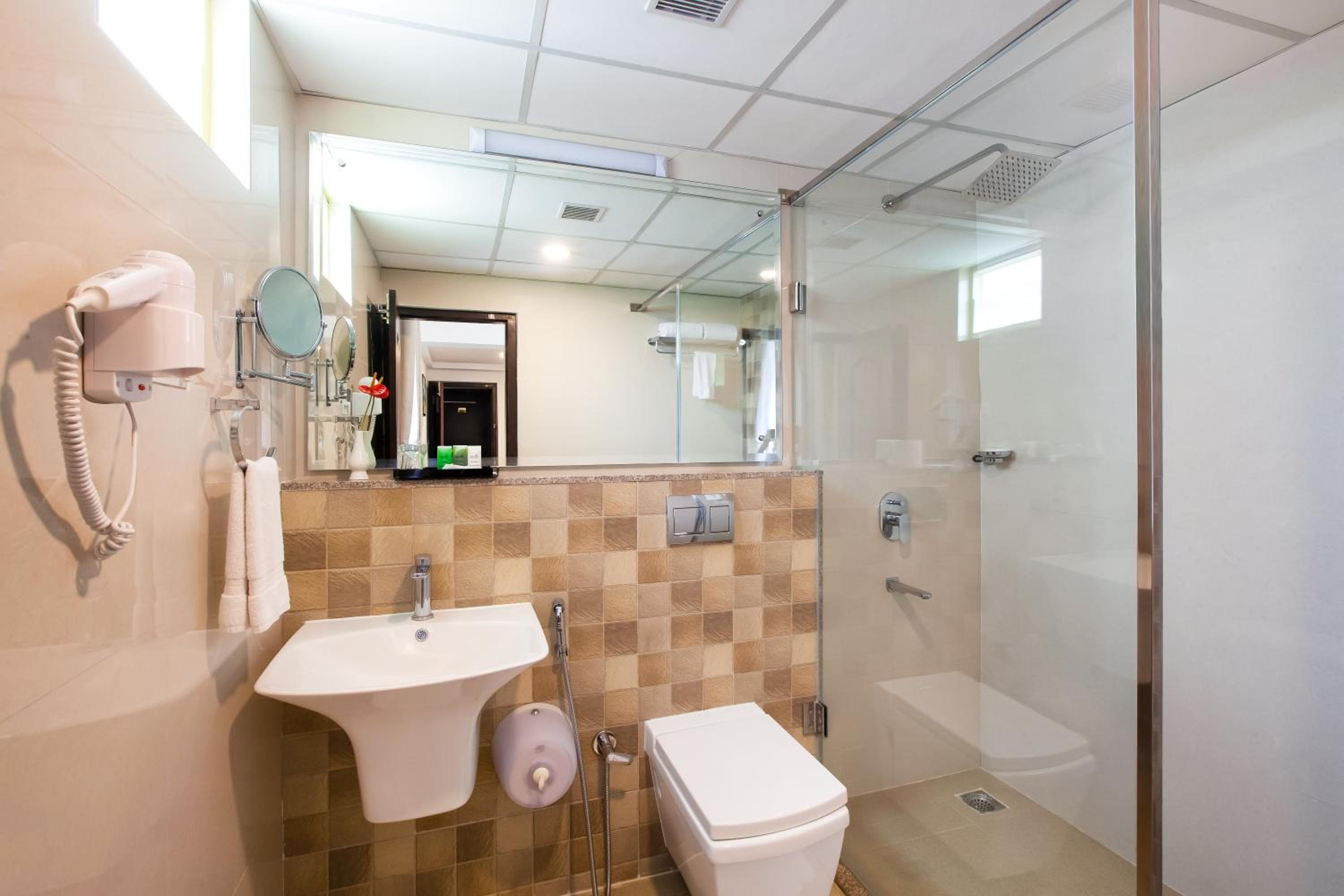 Privilege Suite With Balcony - Photo 3