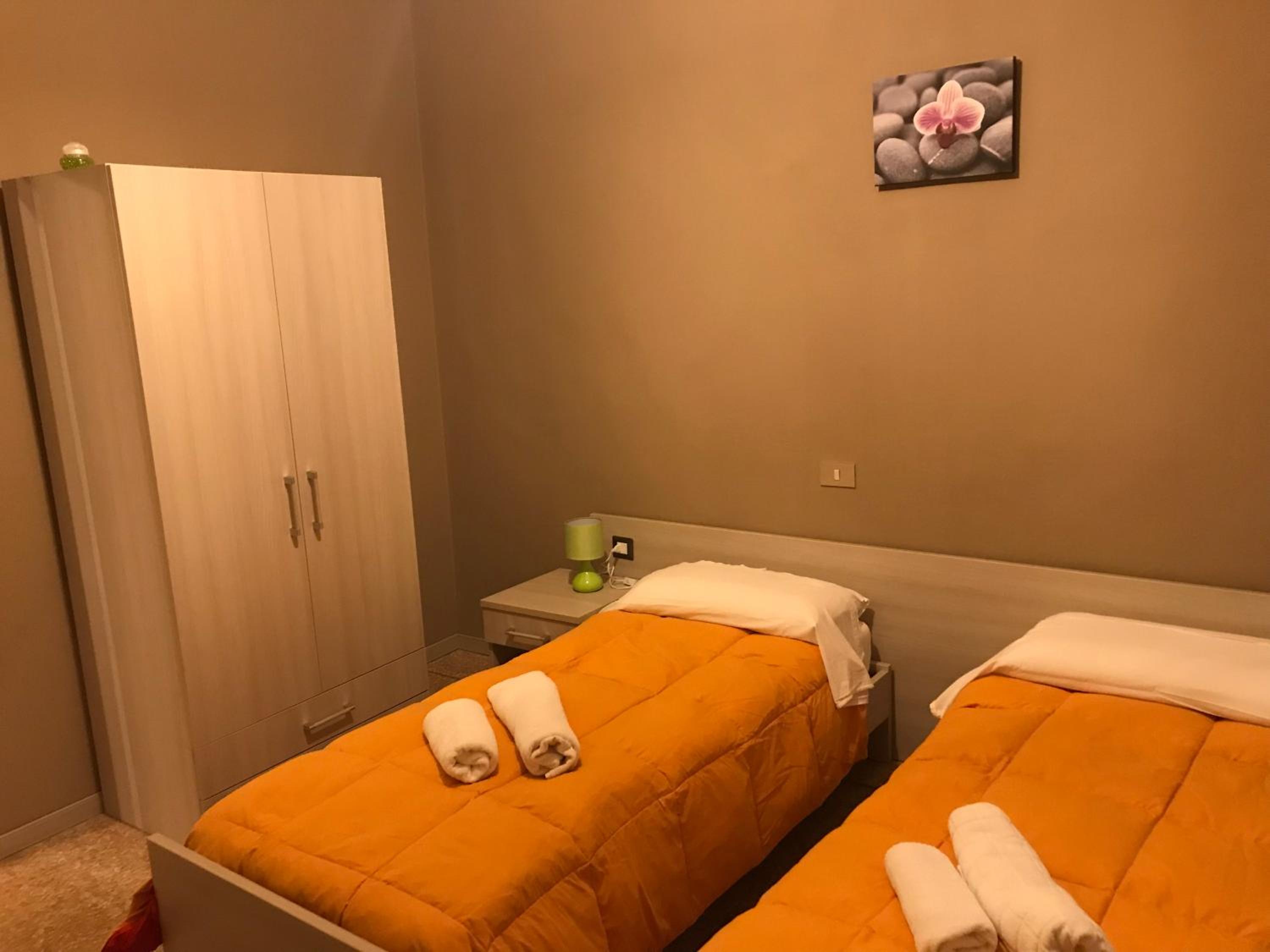 Budget Double or Twin Room - Photo 5