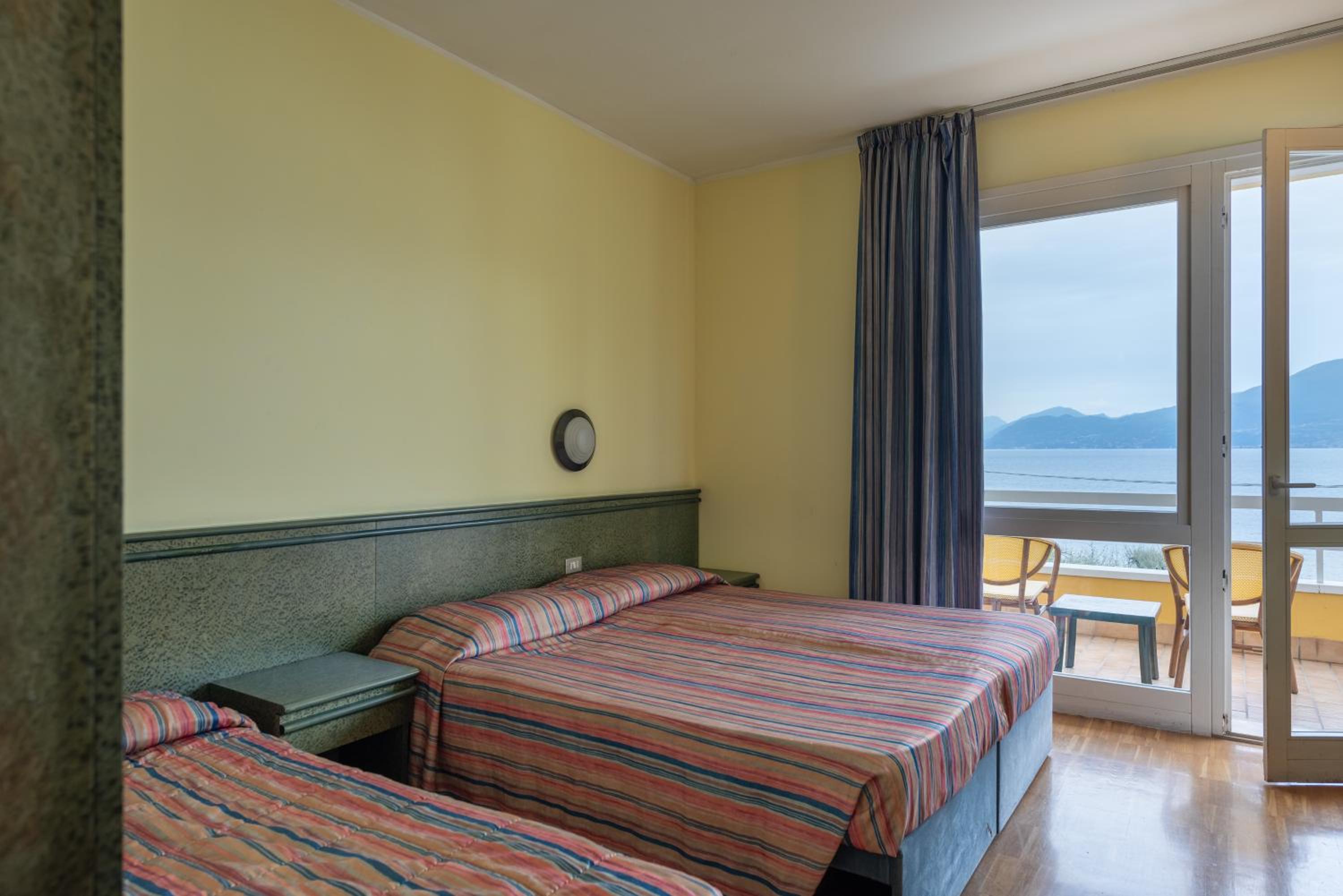 Double Room with Lake View - Photo 1