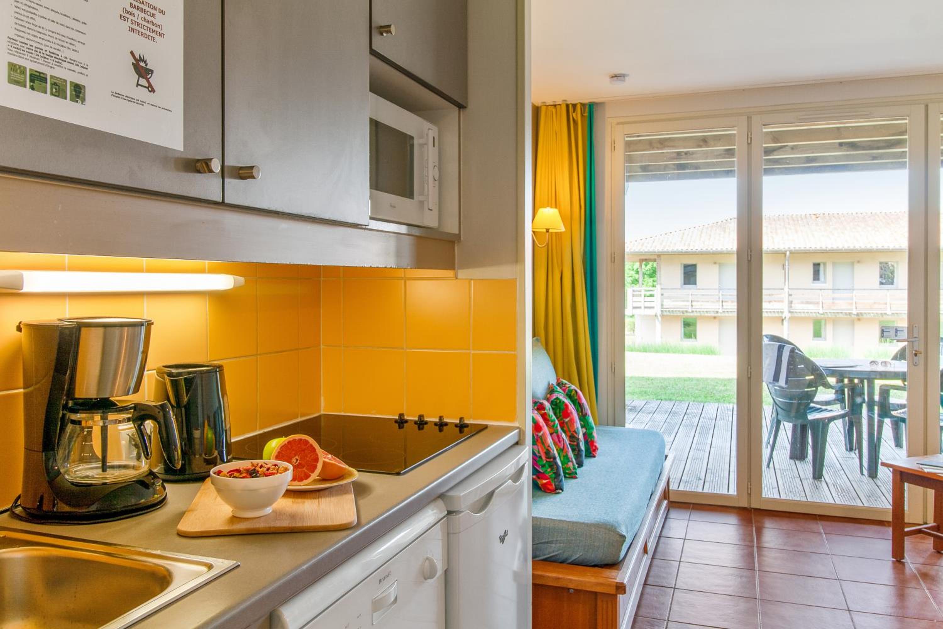 Studio with Sleeping Alcove and Terrace or Balcony (5 people) - Photo 3