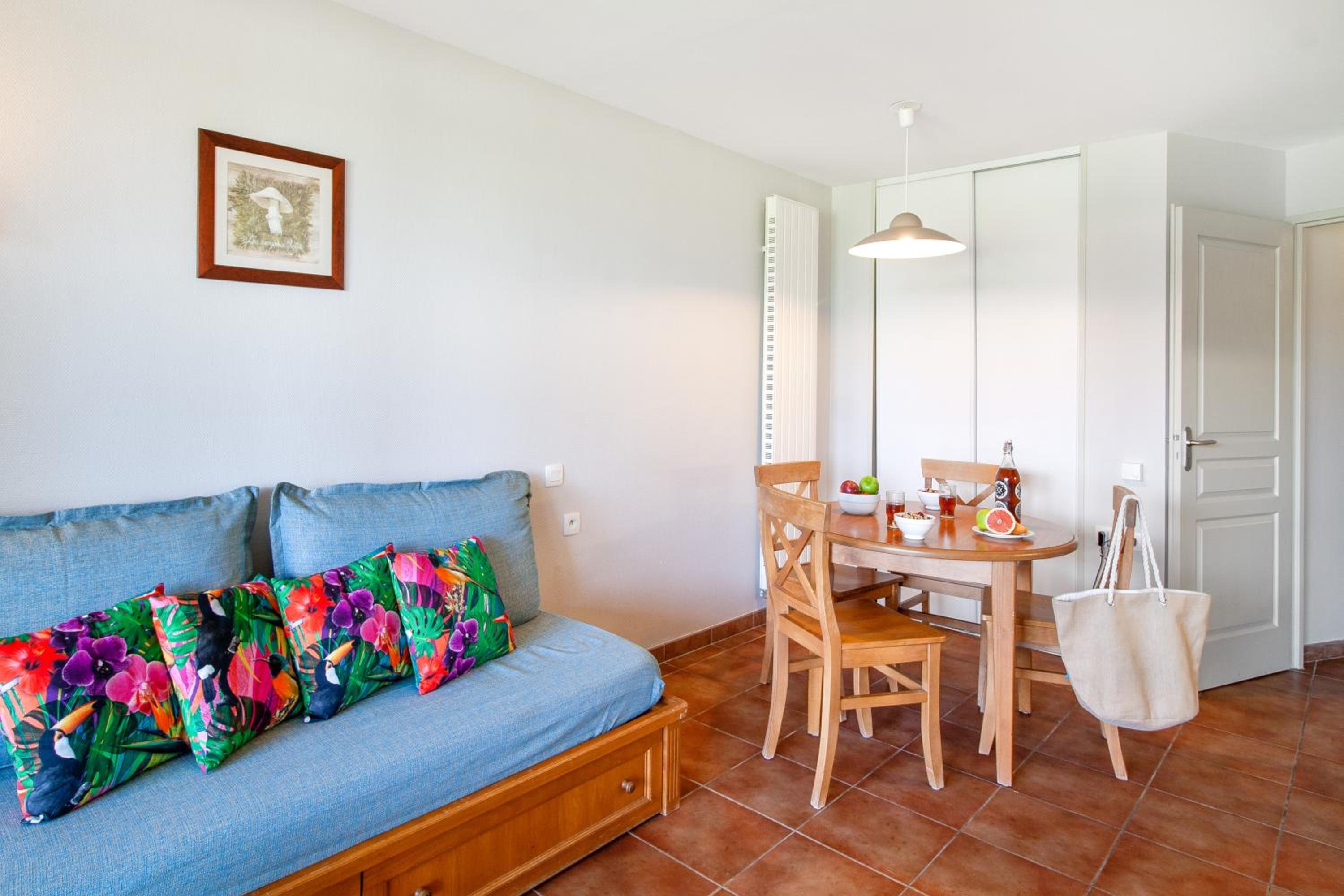 Studio with Sleeping Alcove and Terrace or Balcony (5 people) - Photo 6