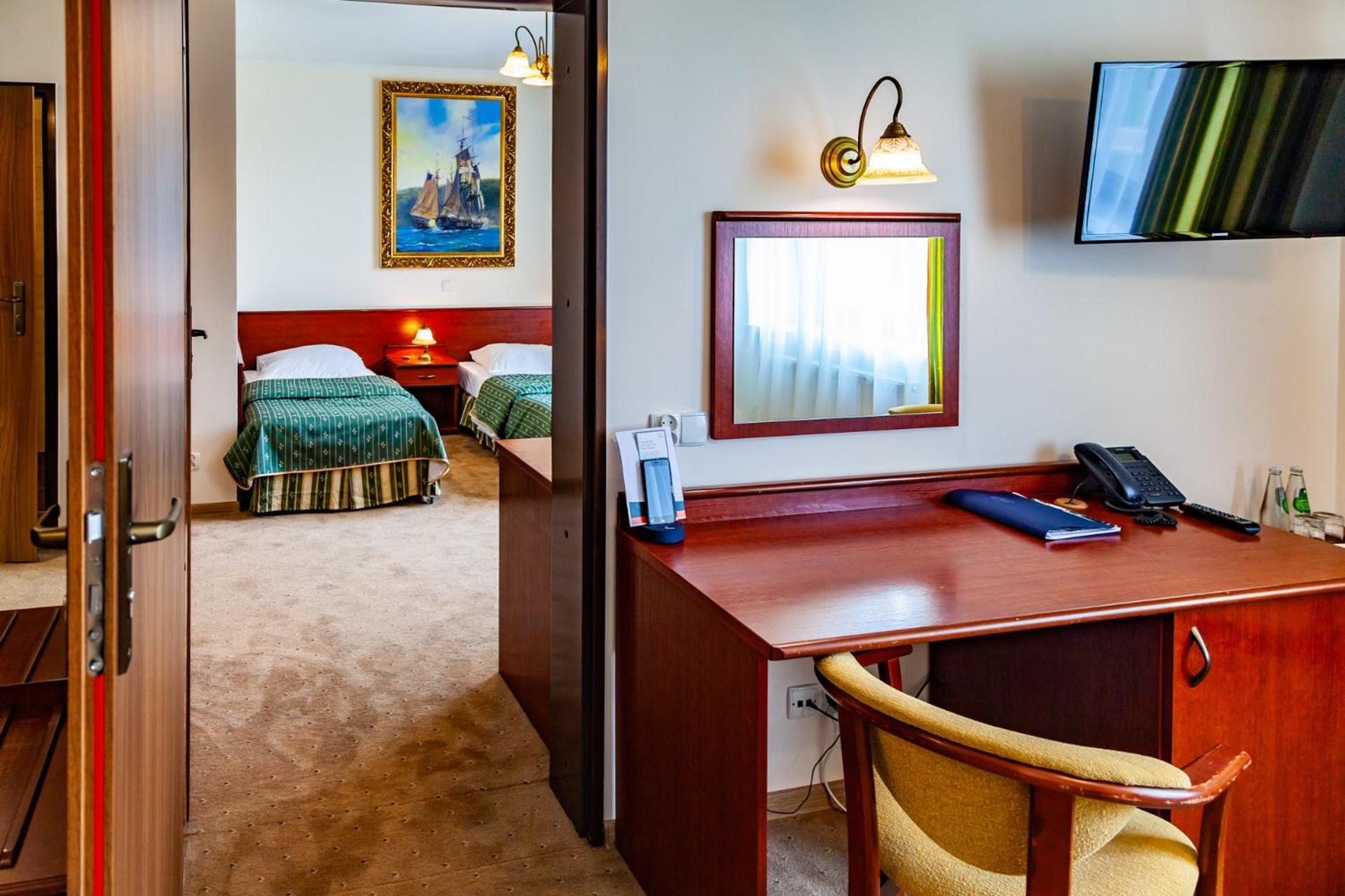 Standard Twin Room Without Balcony photo 2