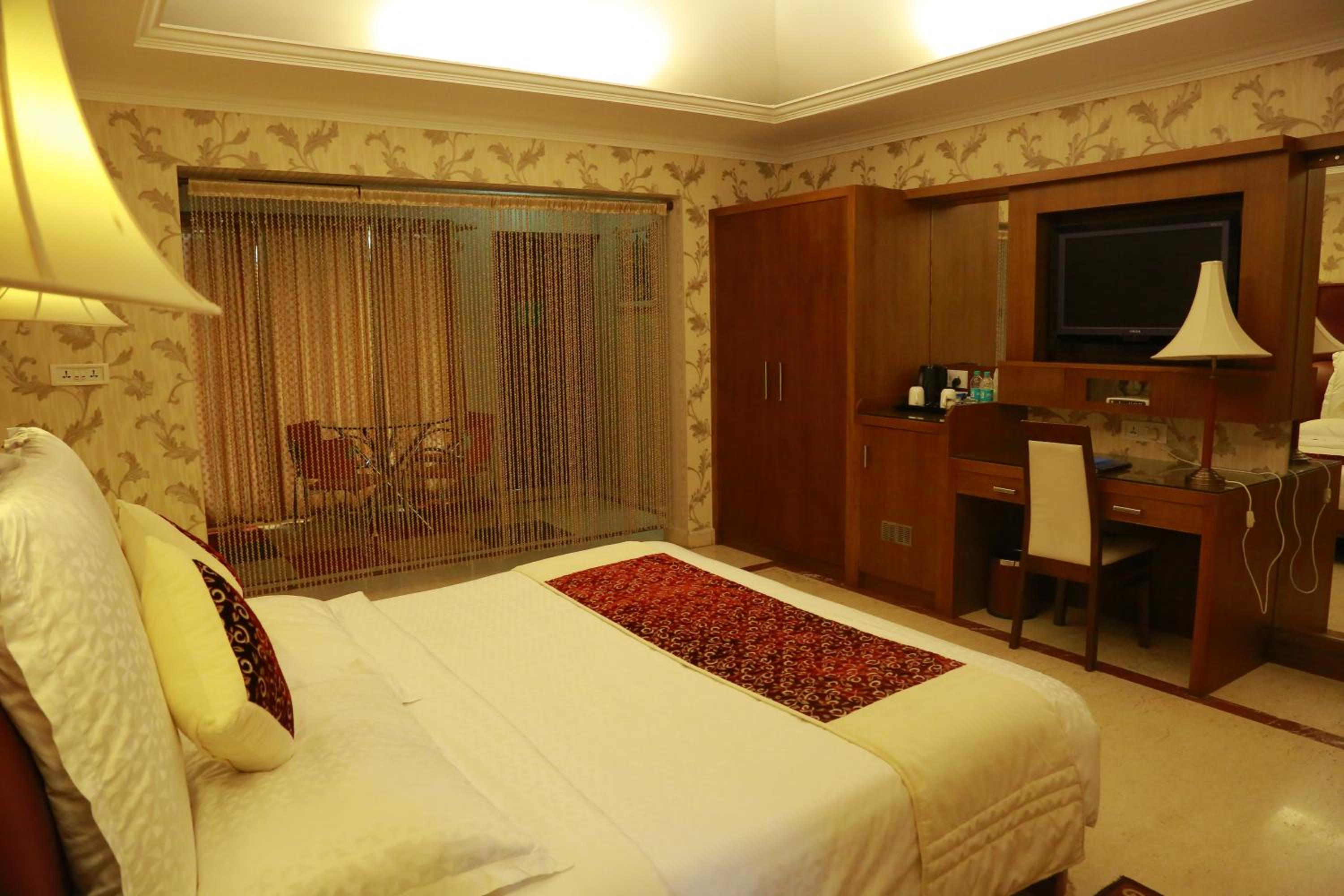 Suite with Private Pool photo 1