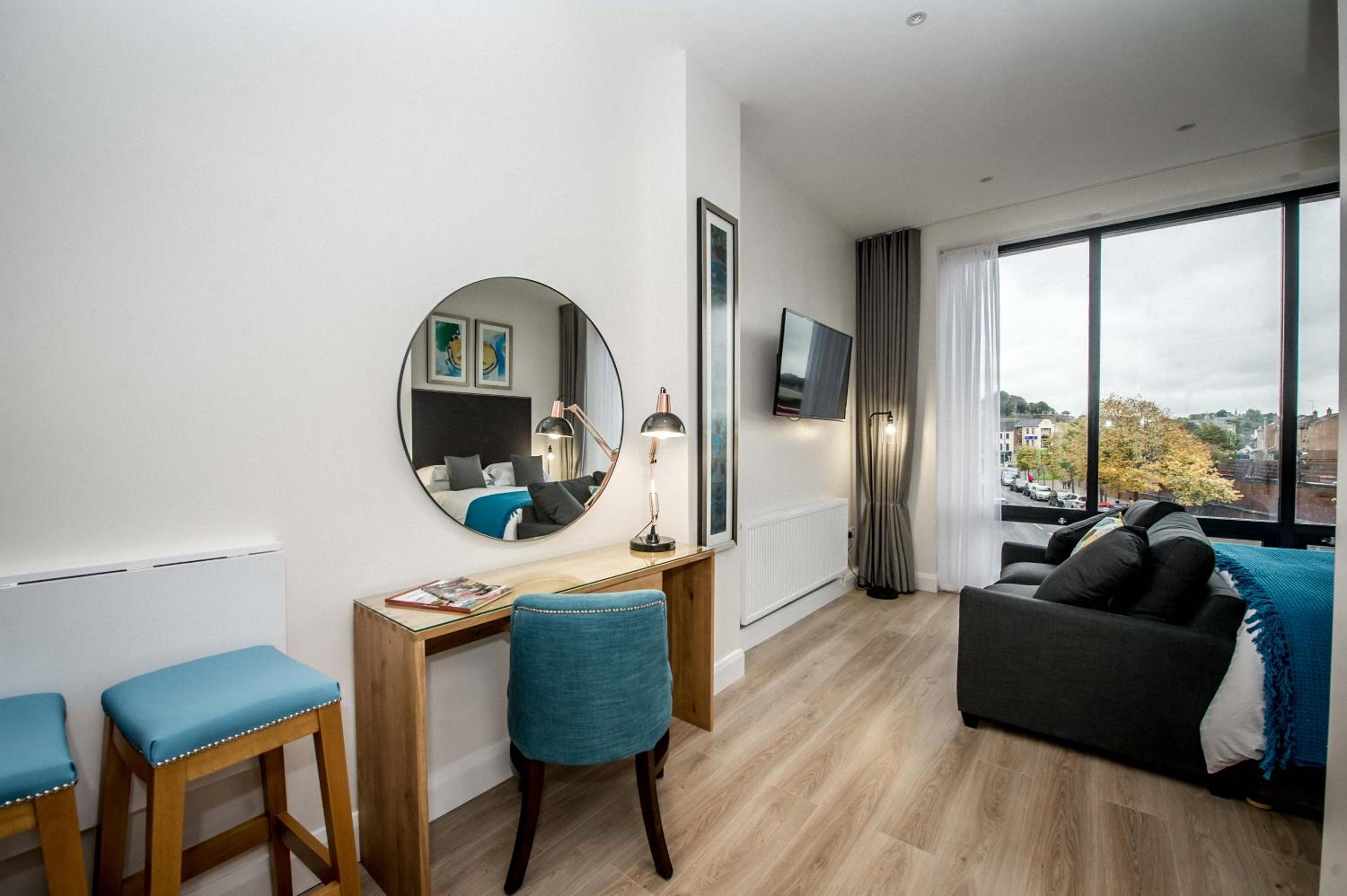 Deluxe Suite - Photo 2