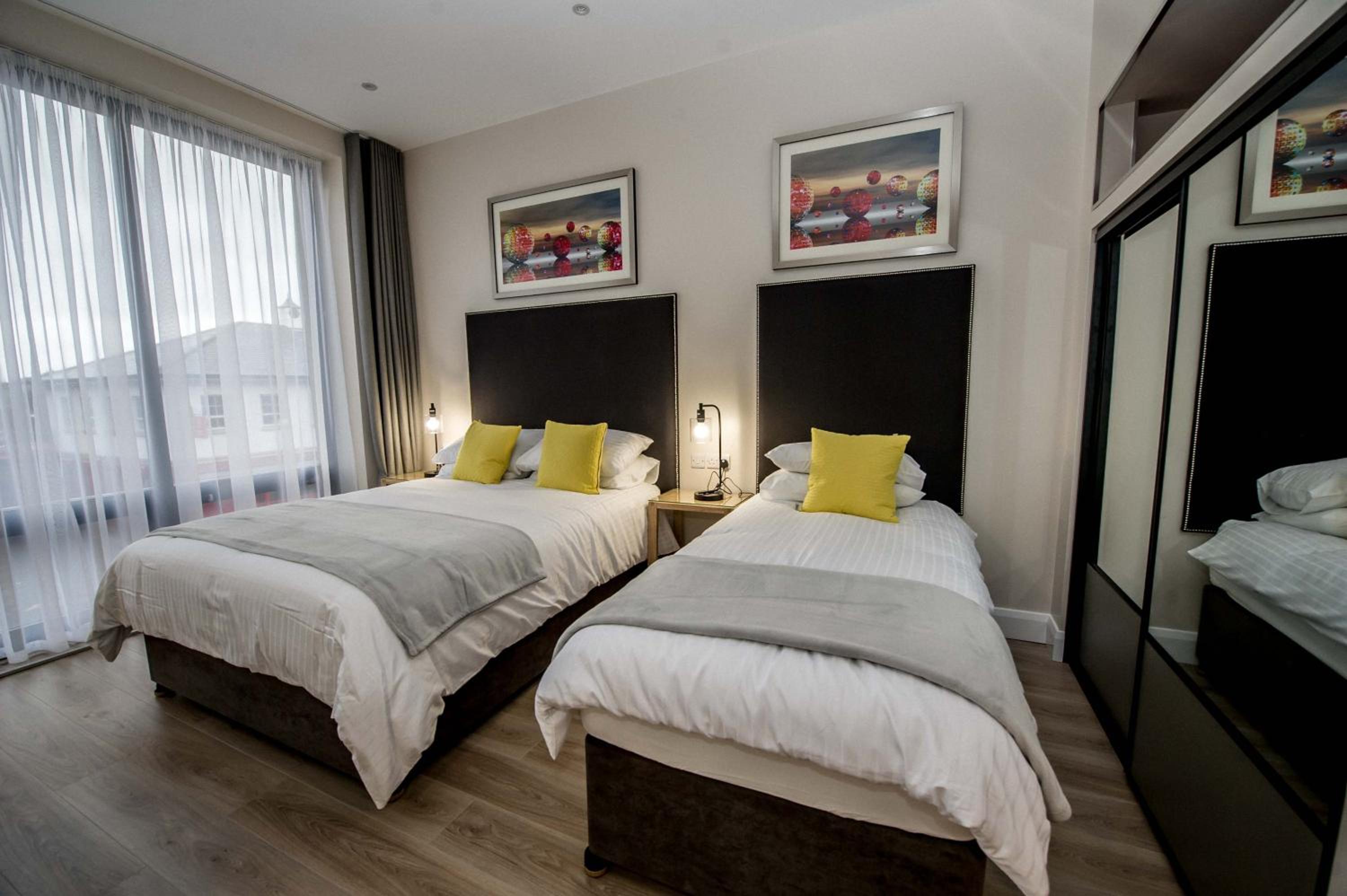 Superior Suite - Photo 3