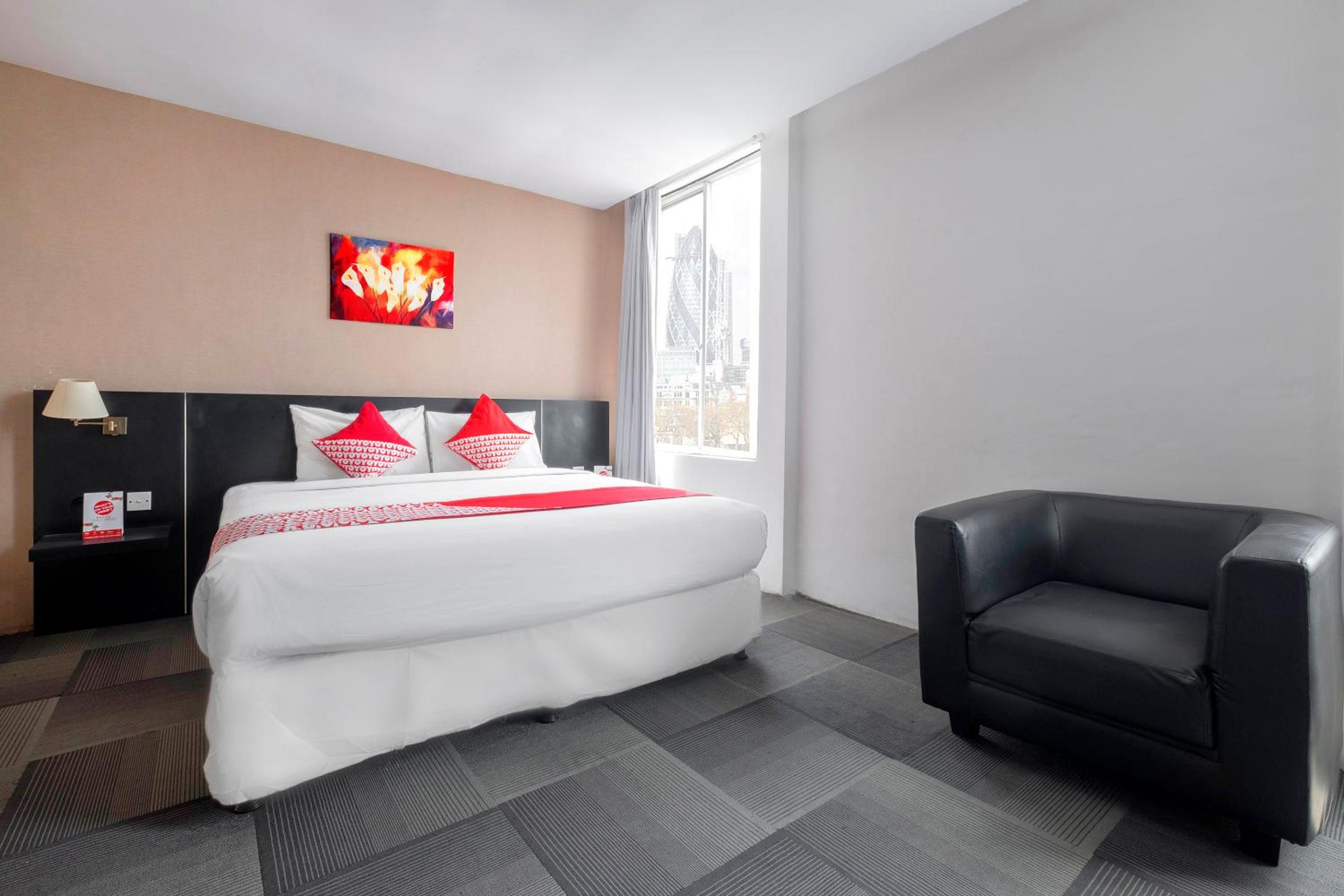 Deluxe Double Room photo 3