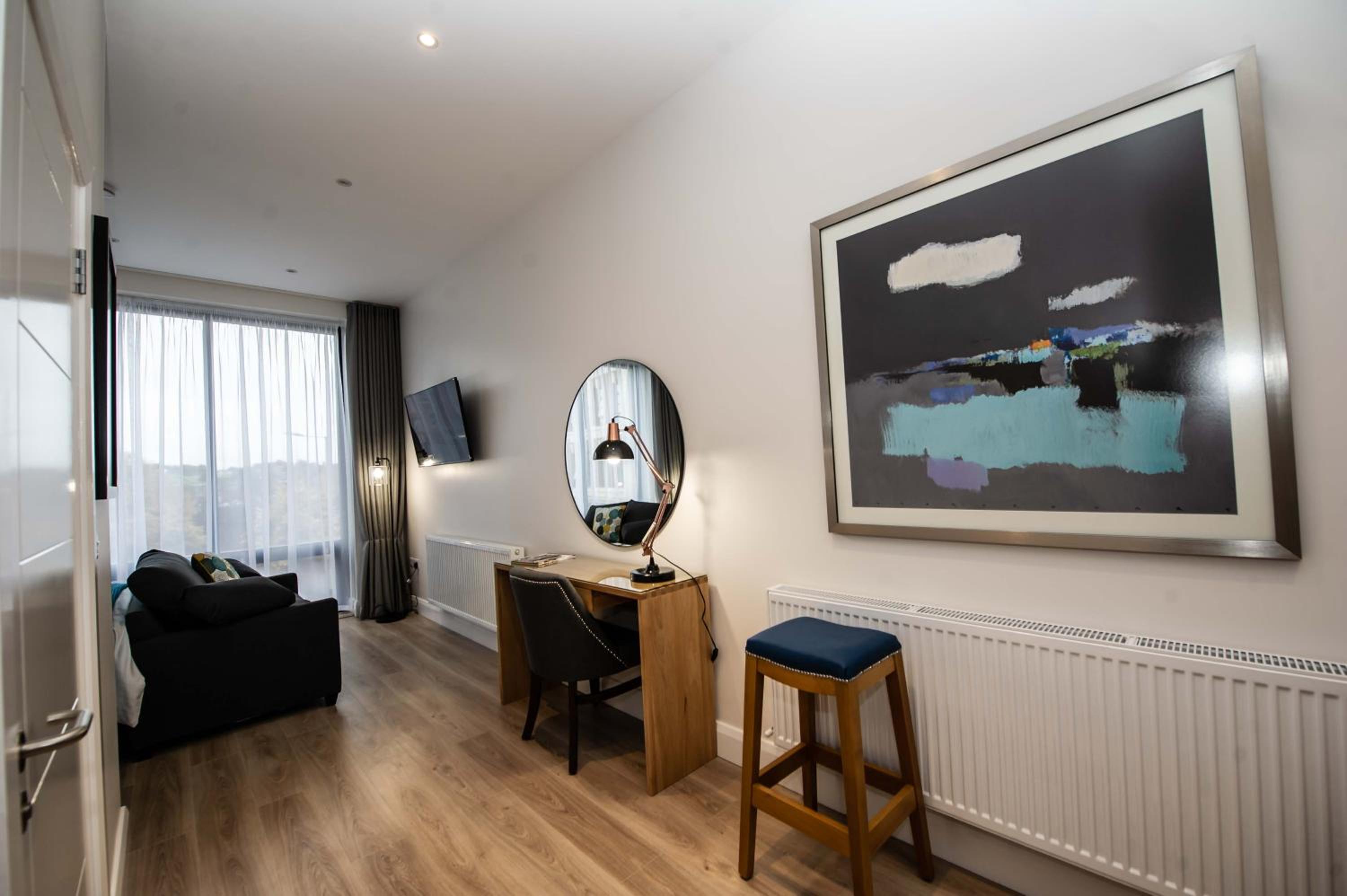 Deluxe Suite - Photo 5