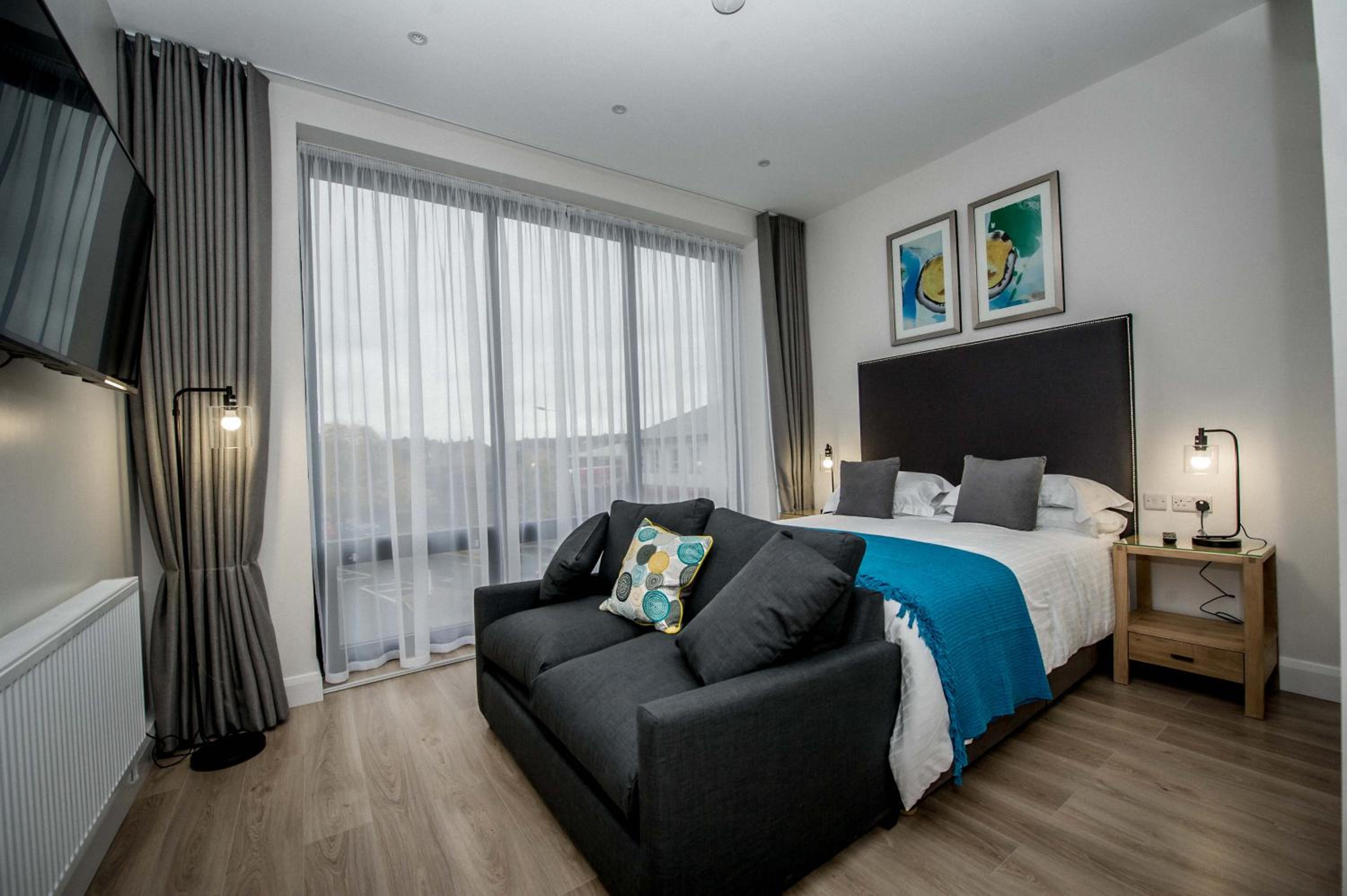 Deluxe Suite - Photo 23