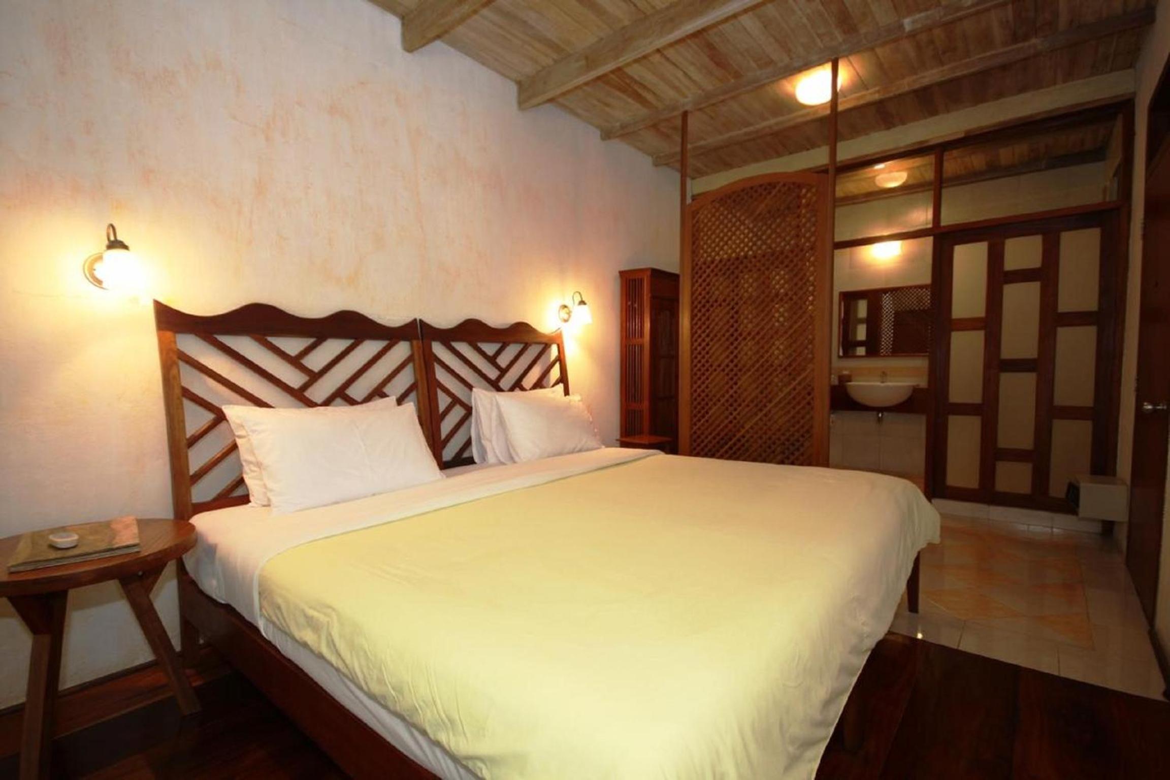 Riverside Double or Twin Room - Villa Residence photo 3