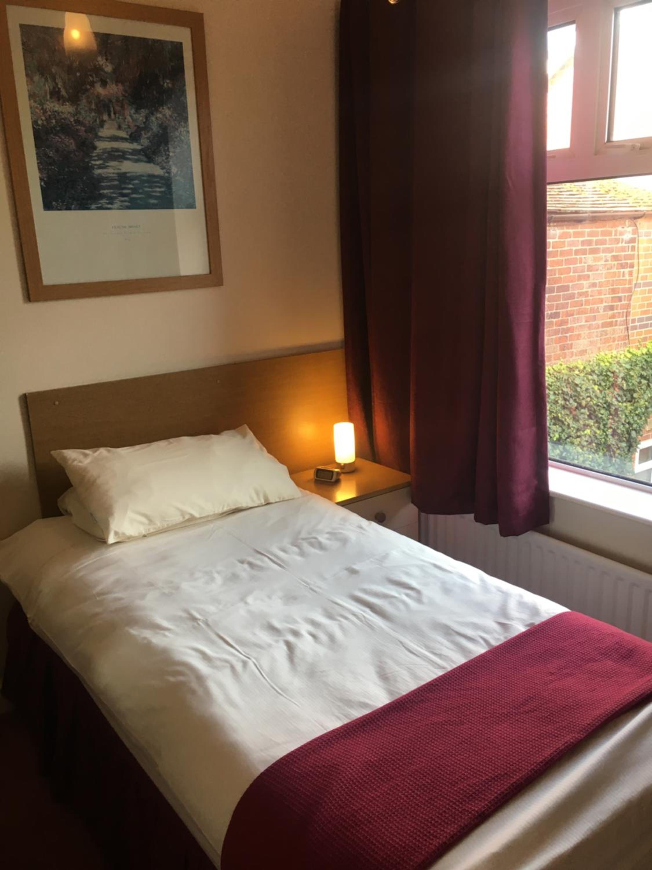 Single Room photo 2