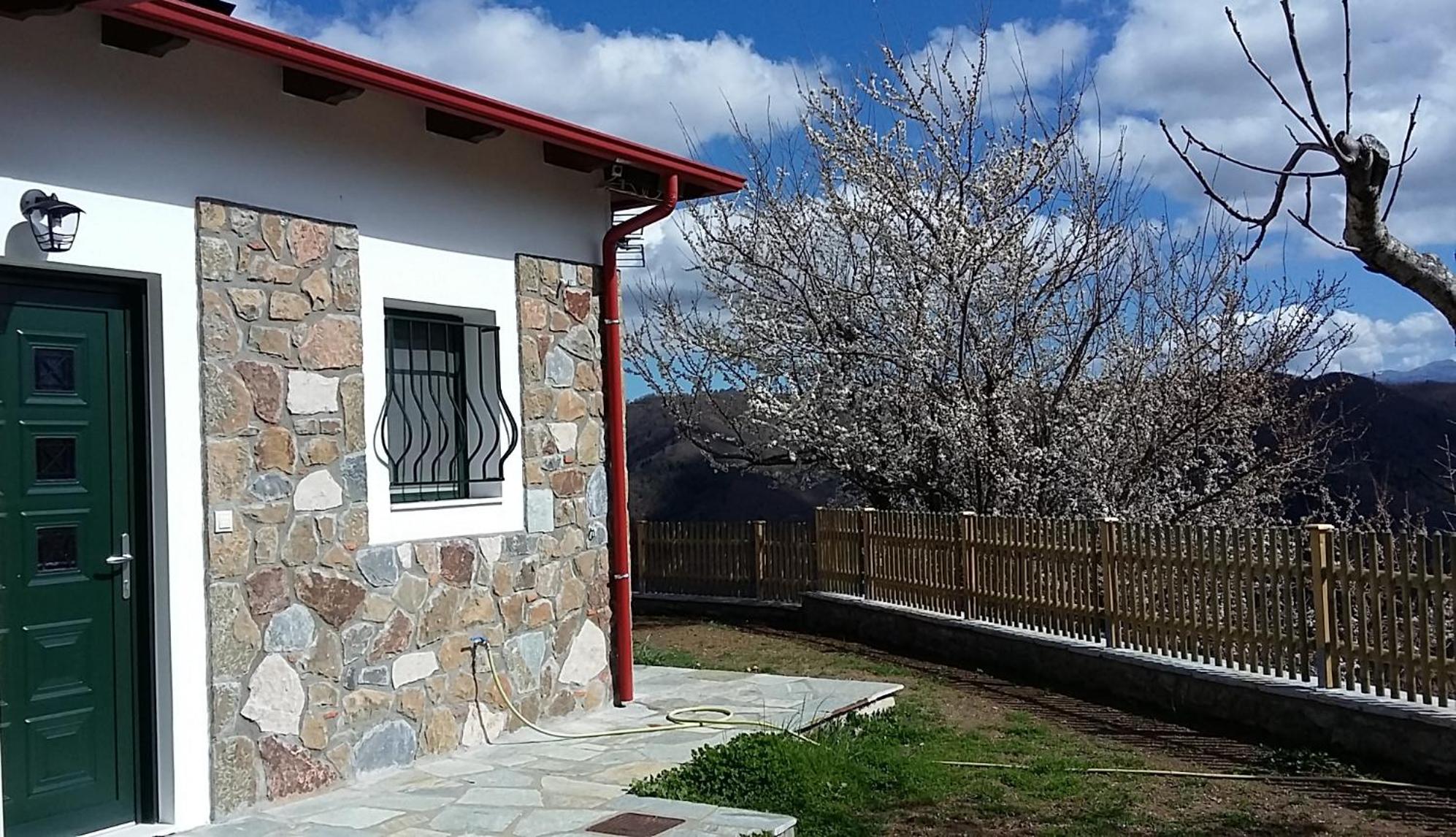 Two-Bedroom House - Photo 31
