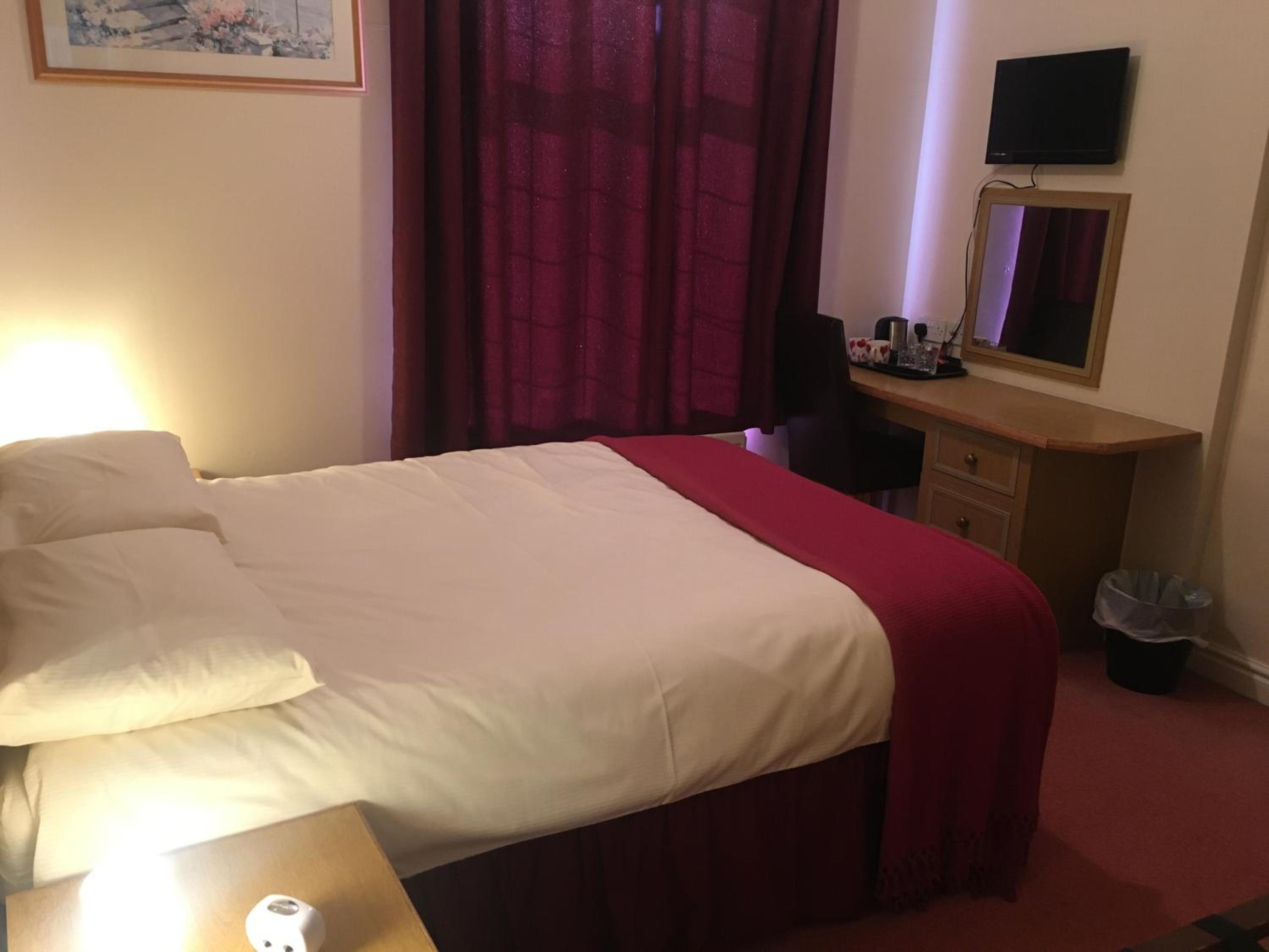 Double Room - Photo 2