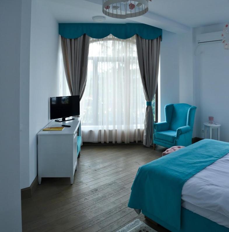 Superior King Room - Photo 3