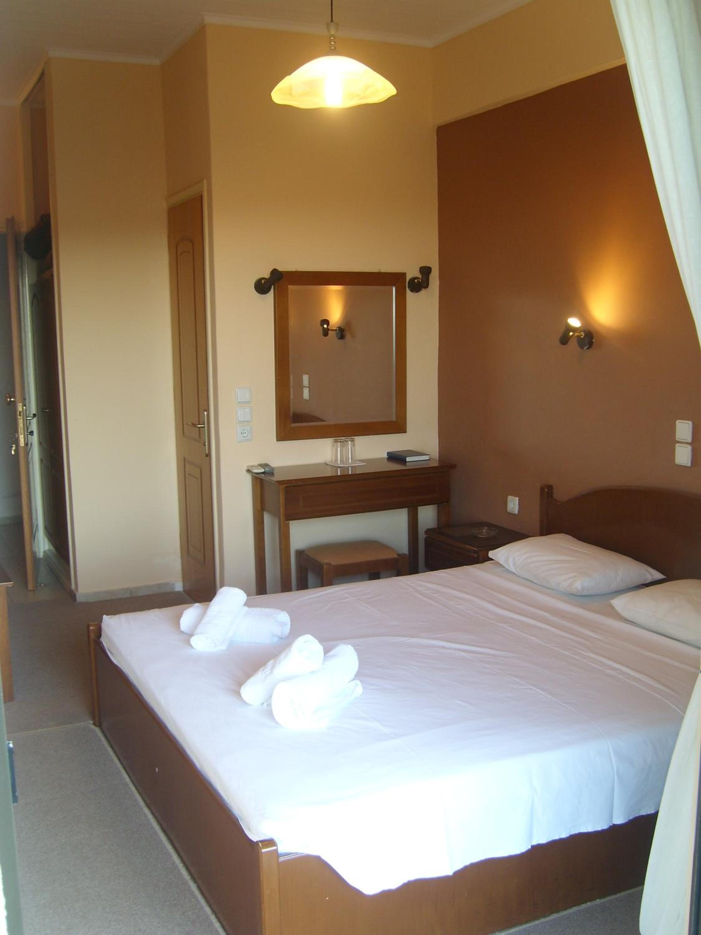 Double or Twin Room photo 2