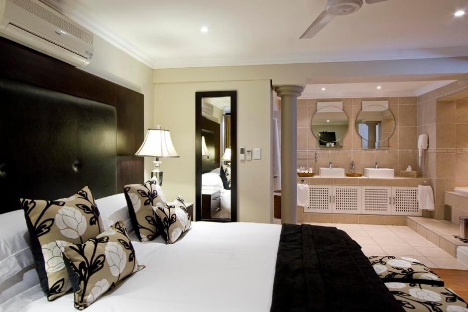 Presidential Suite photo 3