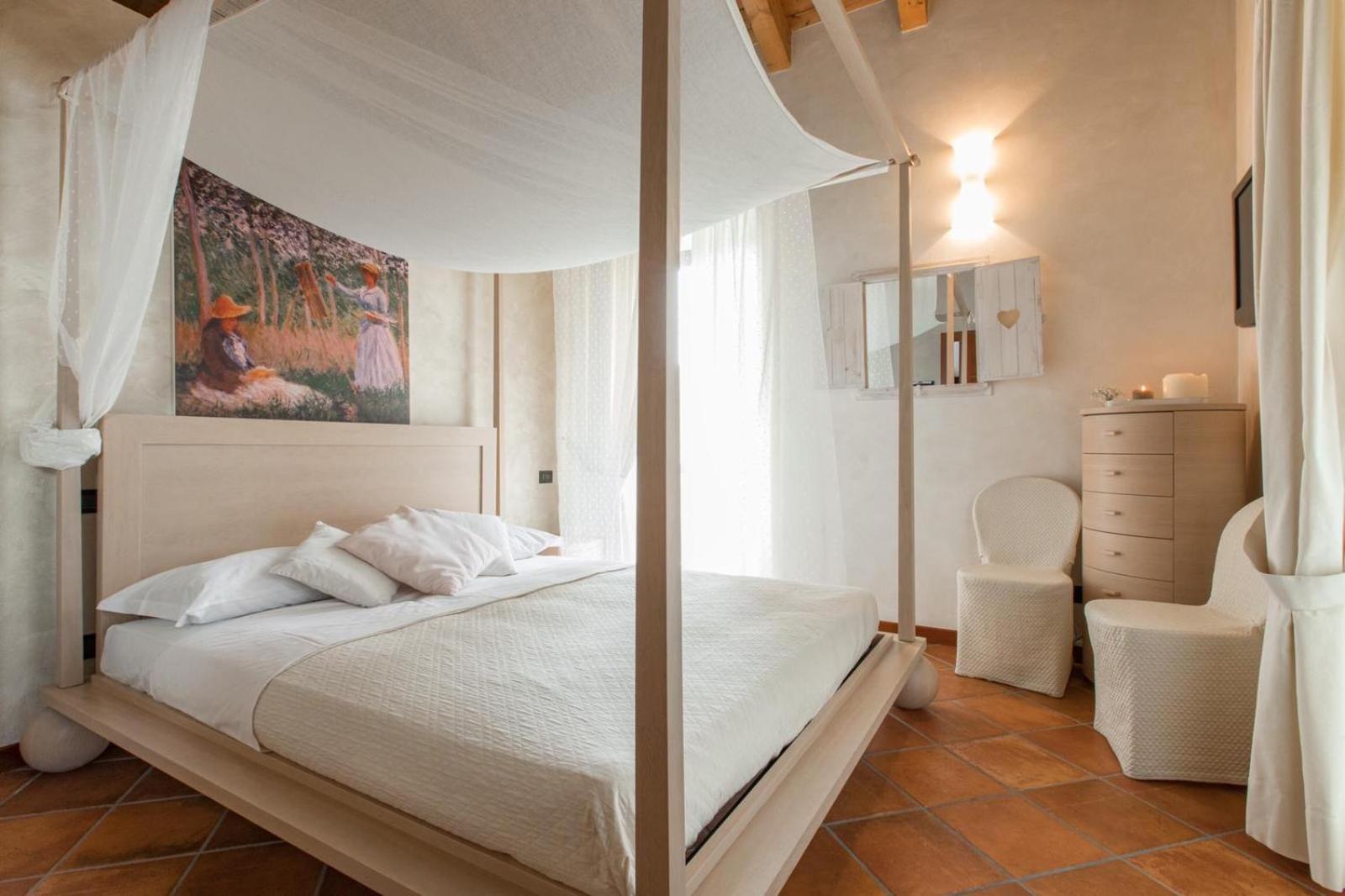 King Room With Balcony