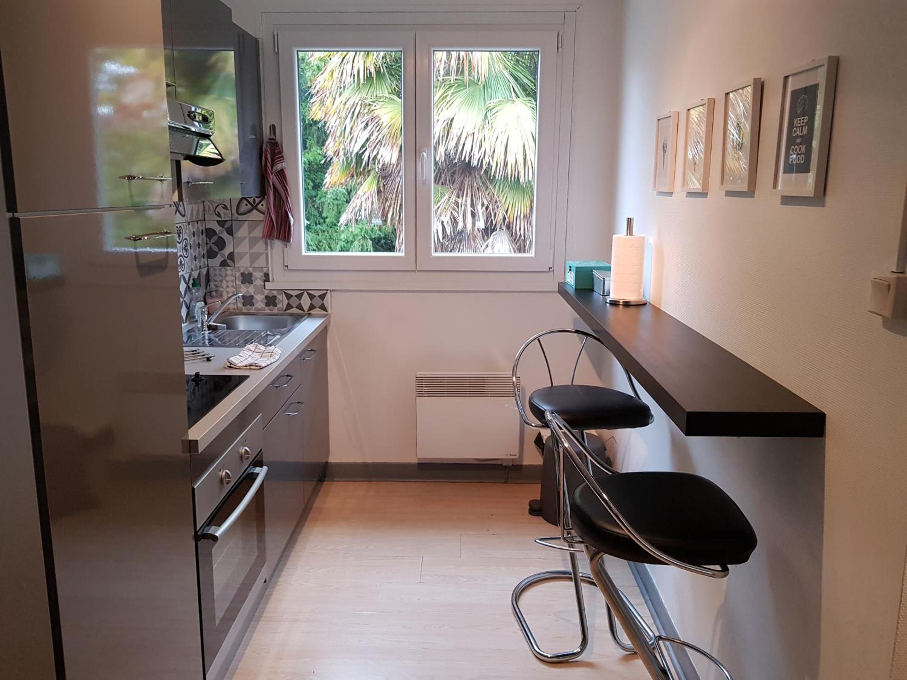 One-Bedroom Apartment - Photo 4