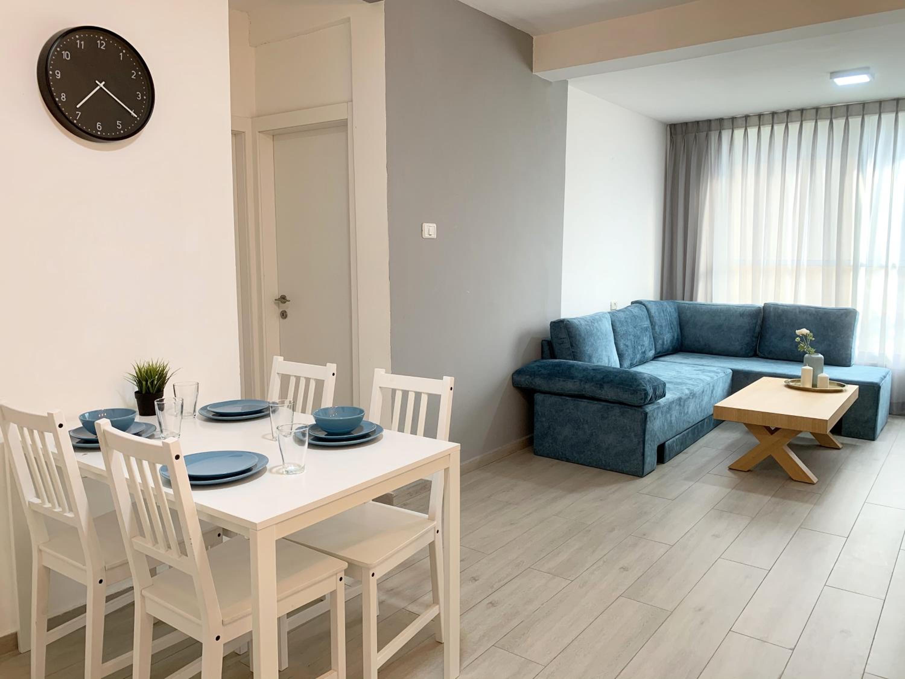 Apartment photo 1