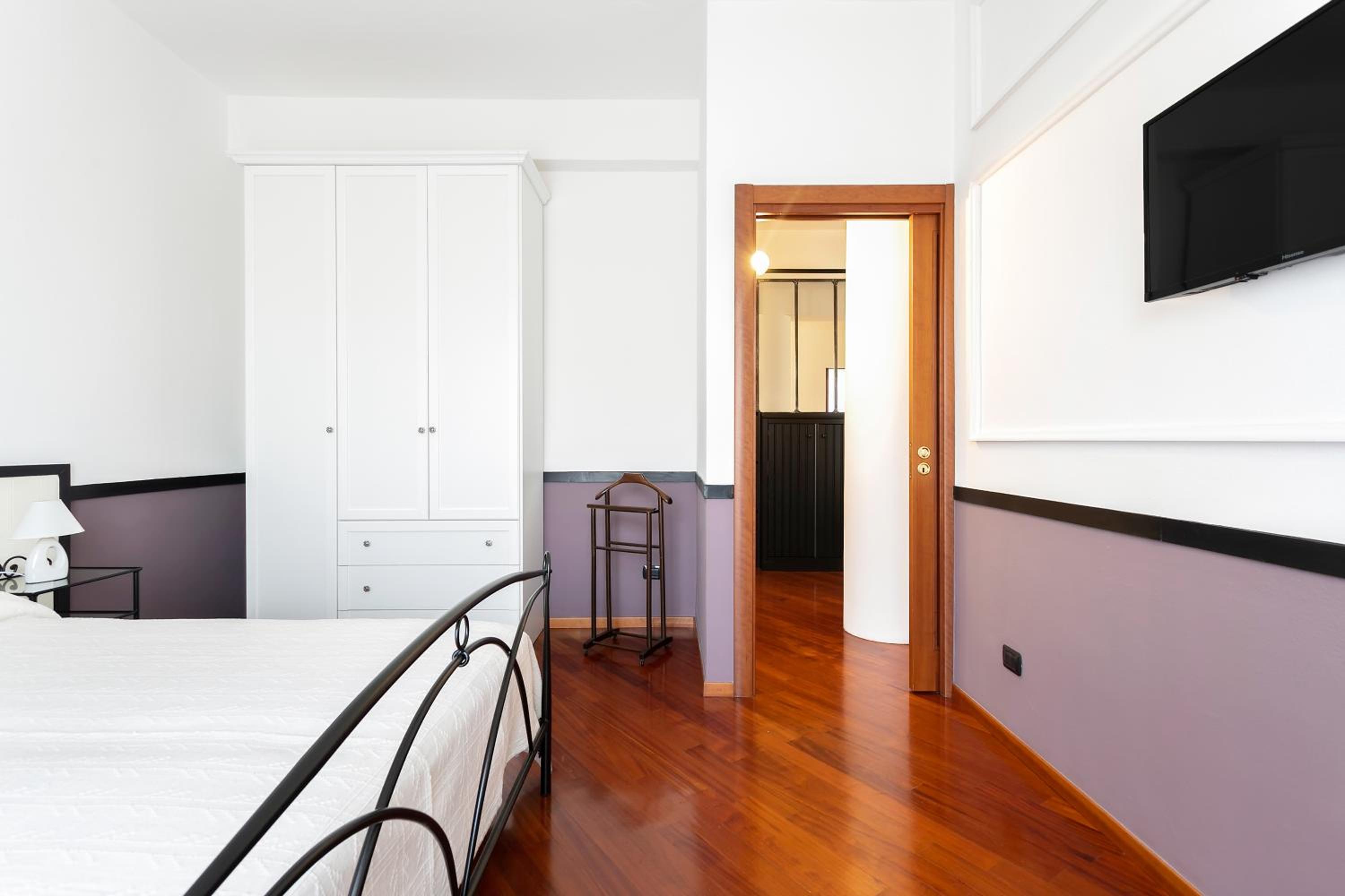 Two-Bedroom Apartment - Photo 16