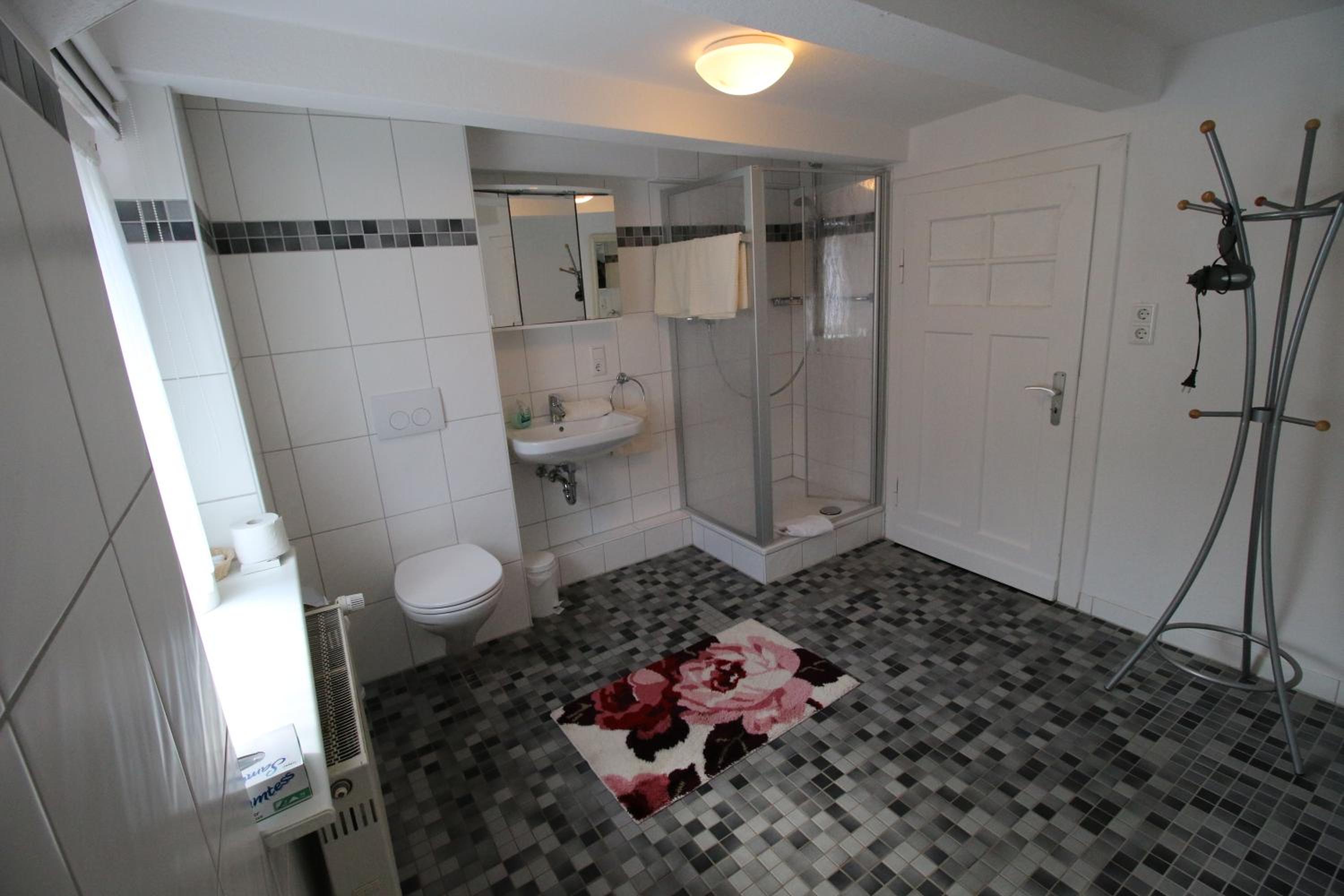 Triple Room with Balcony - Photo 4