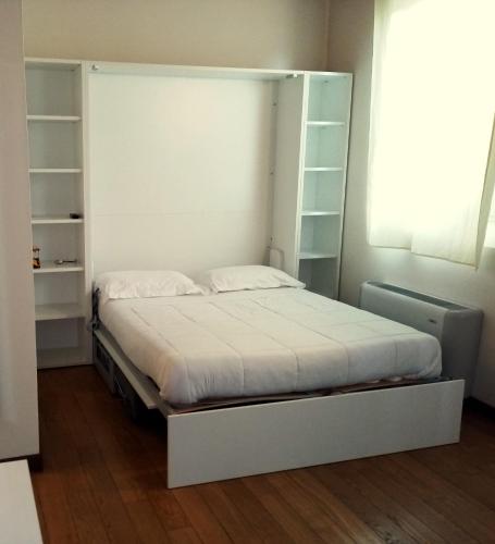 Studio Apartment photo 1