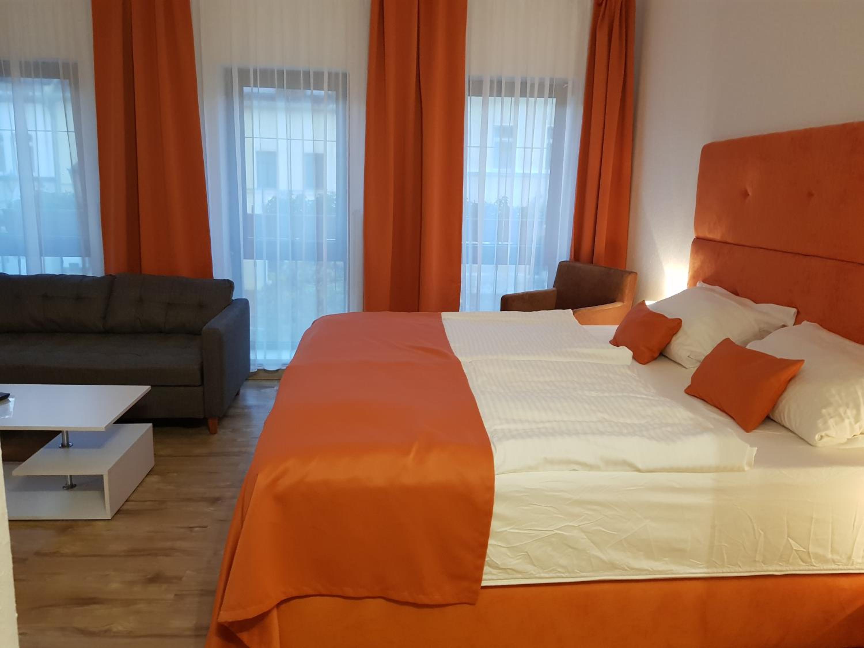 Double Room - Photo 1