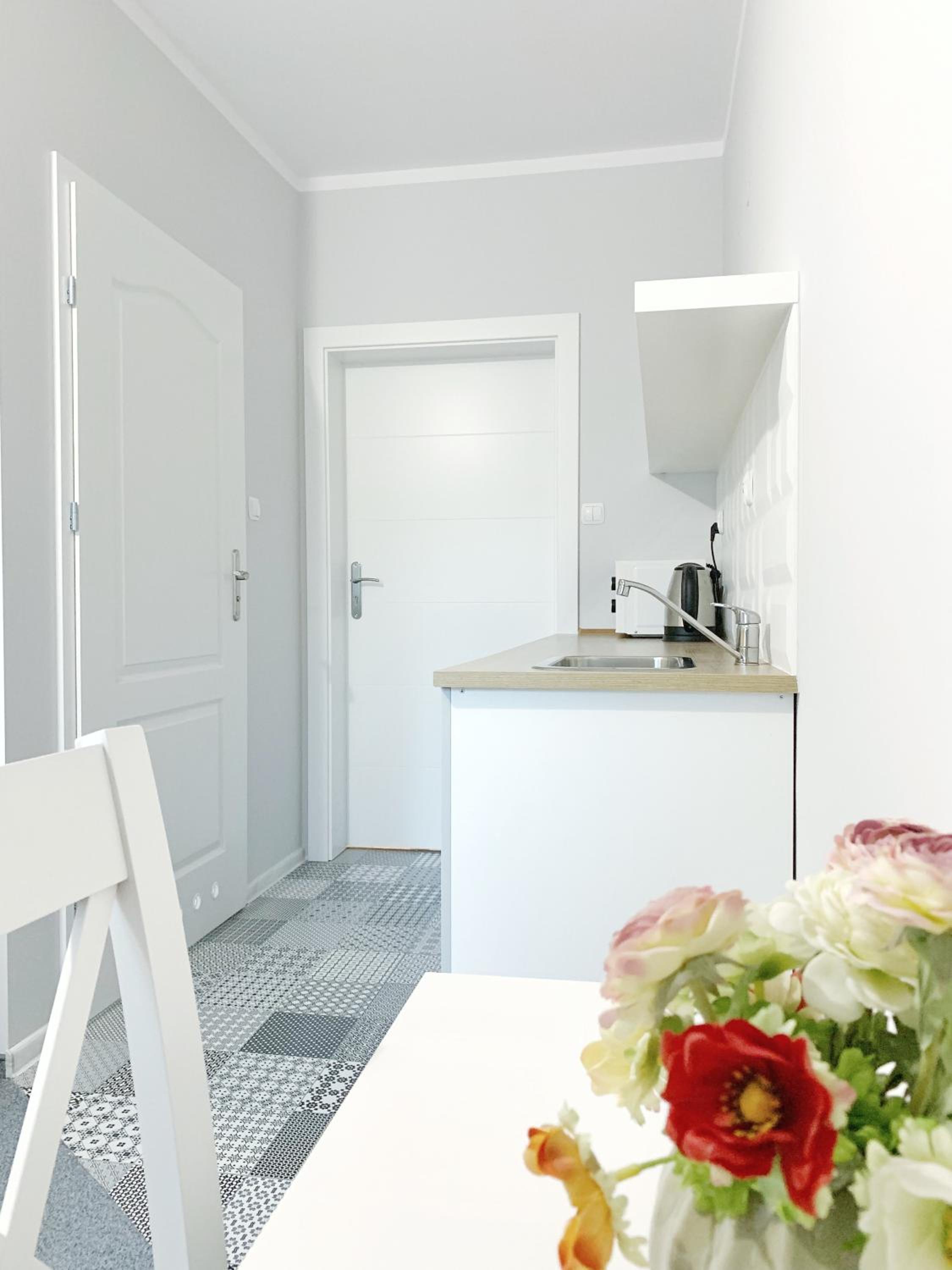 Apartment - Photo 4