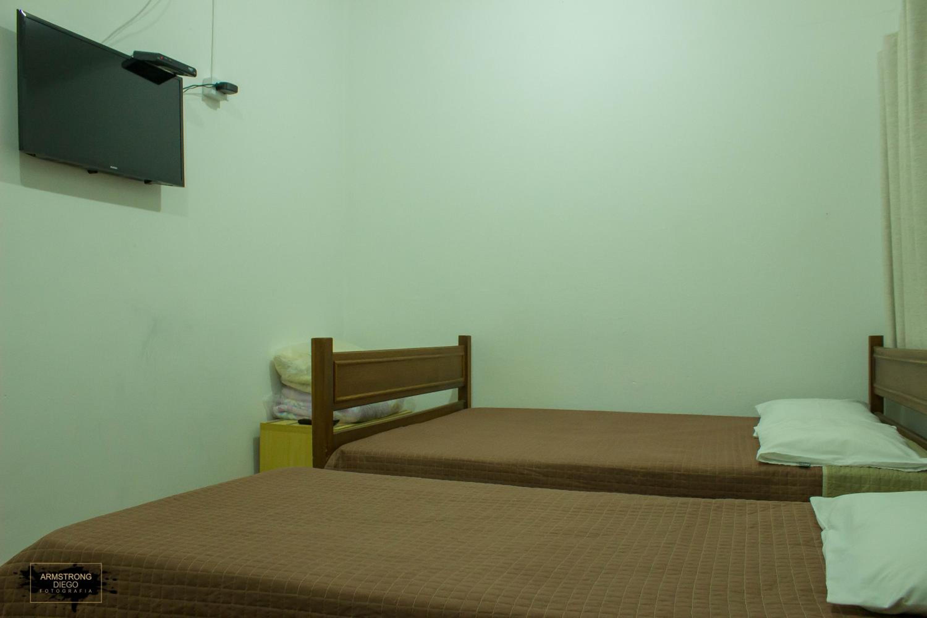 Double or Twin Room with Shared Bathroom photo 2